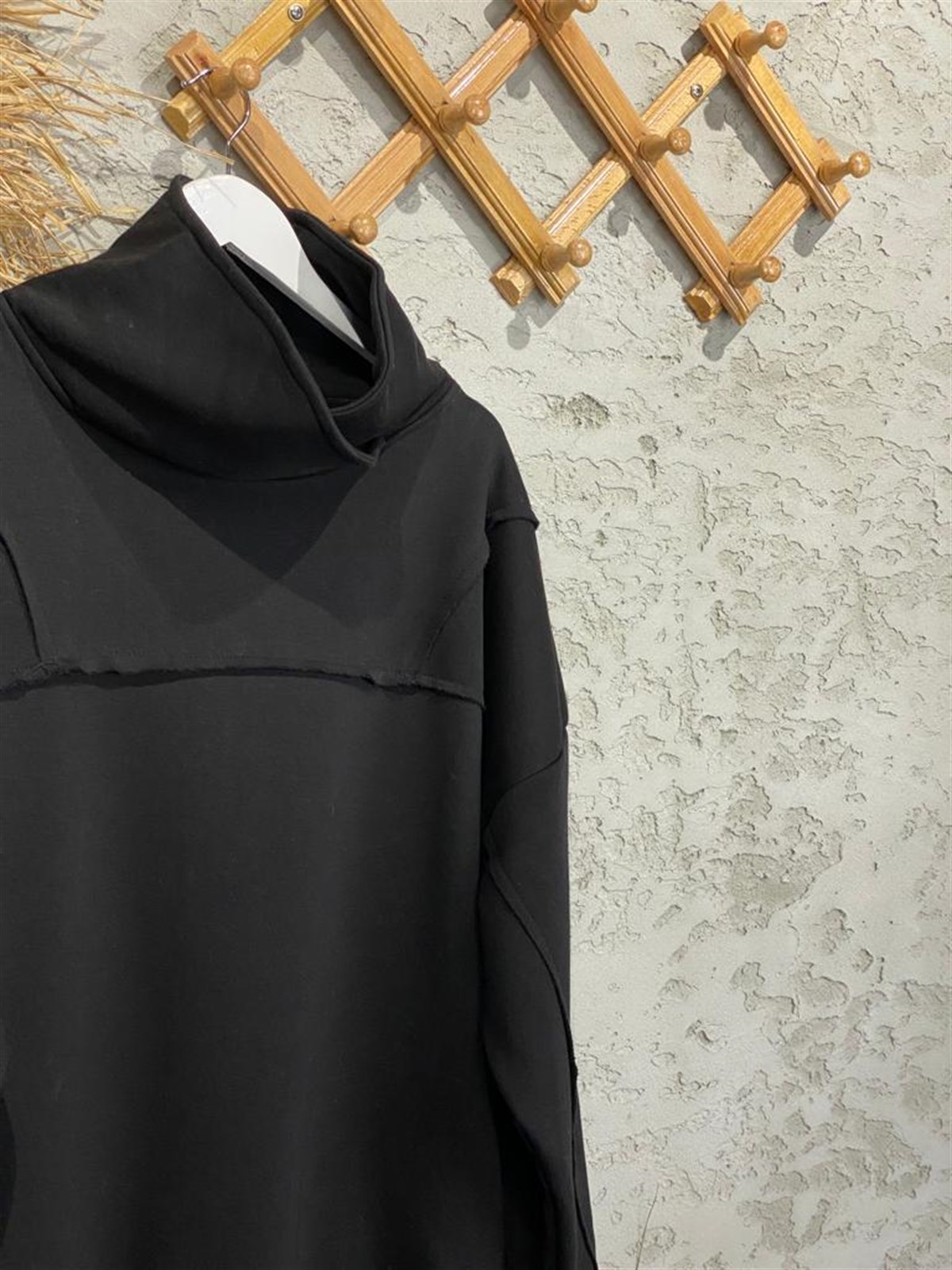 Dik Yaka Detaylı Oversize Sweat (Siyah)