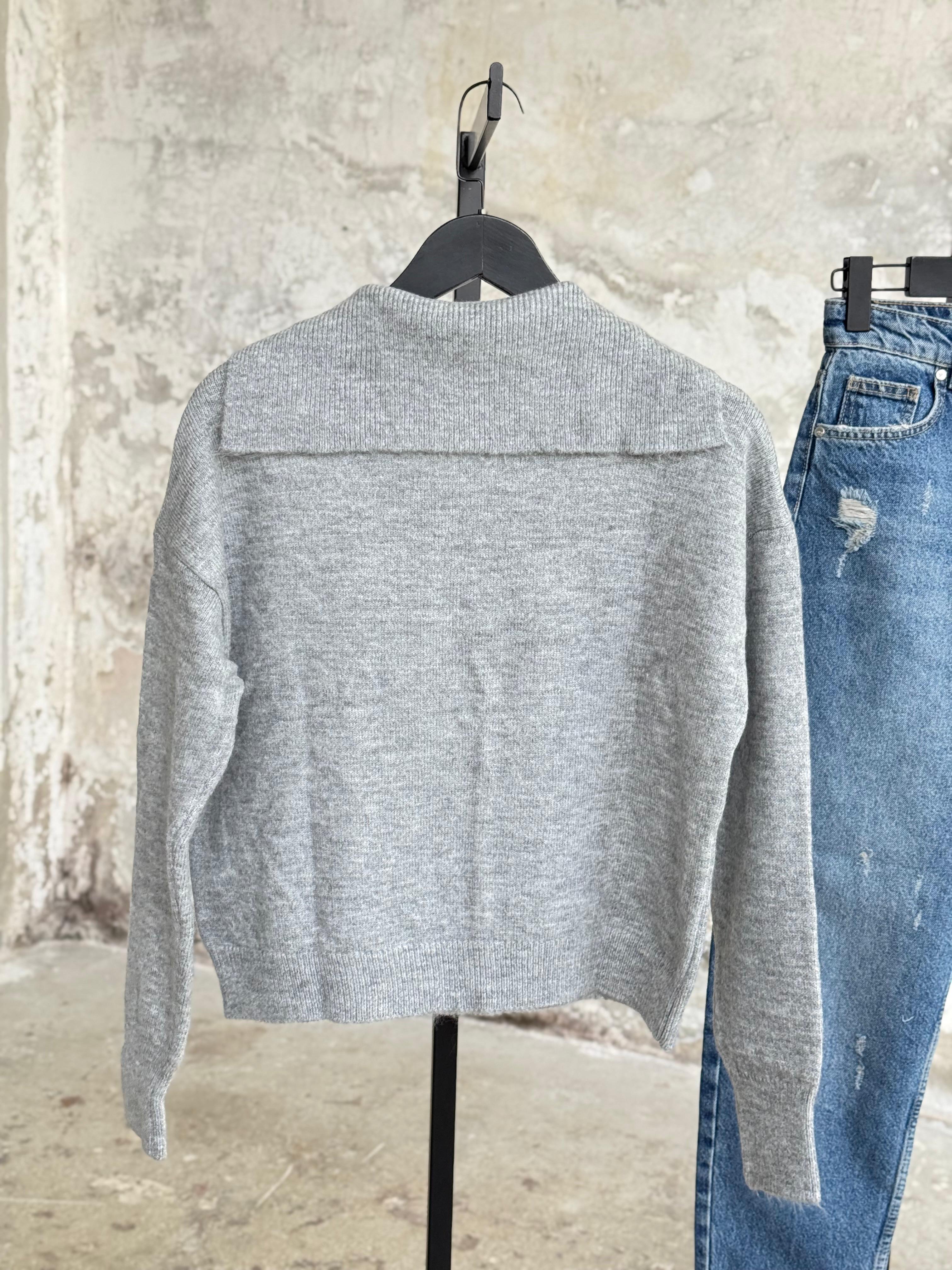 Dik Yaka Fermuarlı Kazak (Gri)