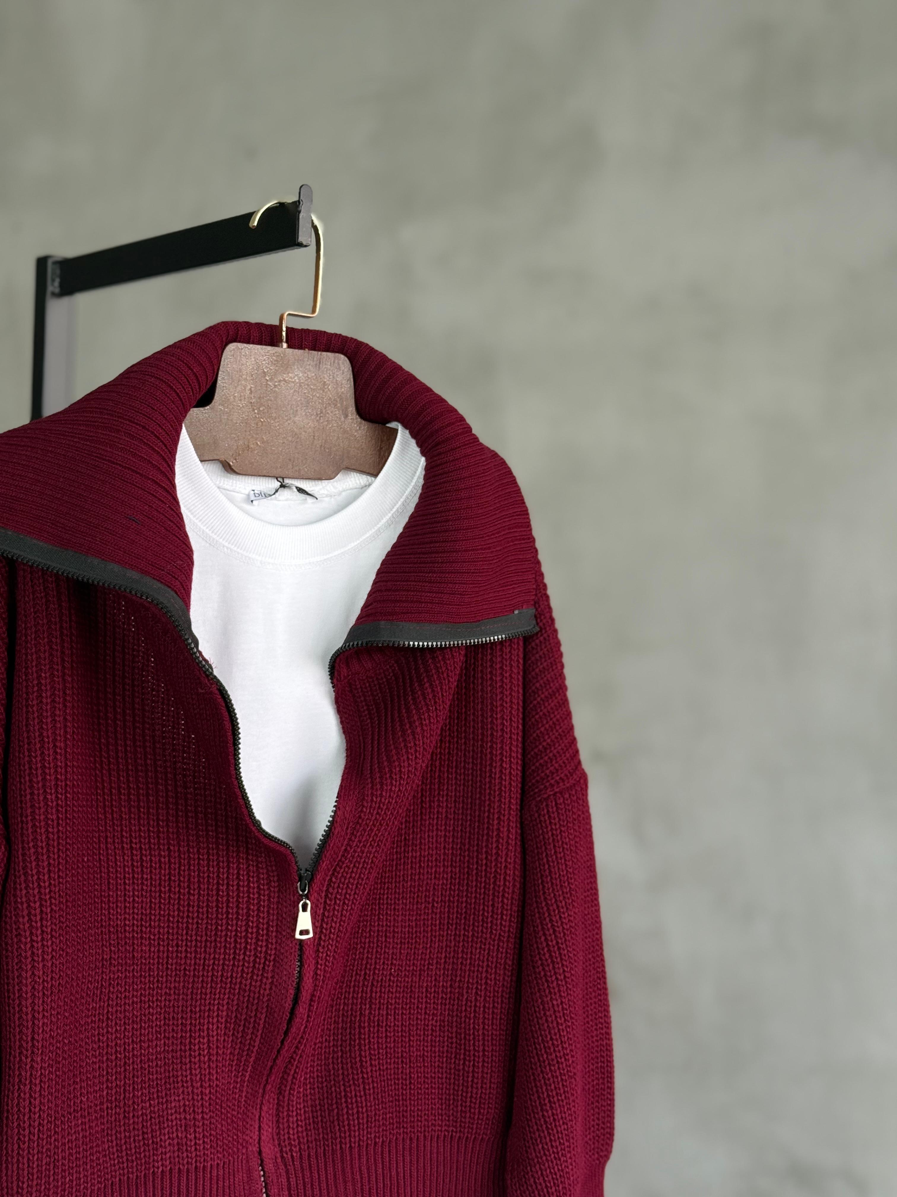 Dik Yaka Fermuarlı Kolej Hırka (Bordo)