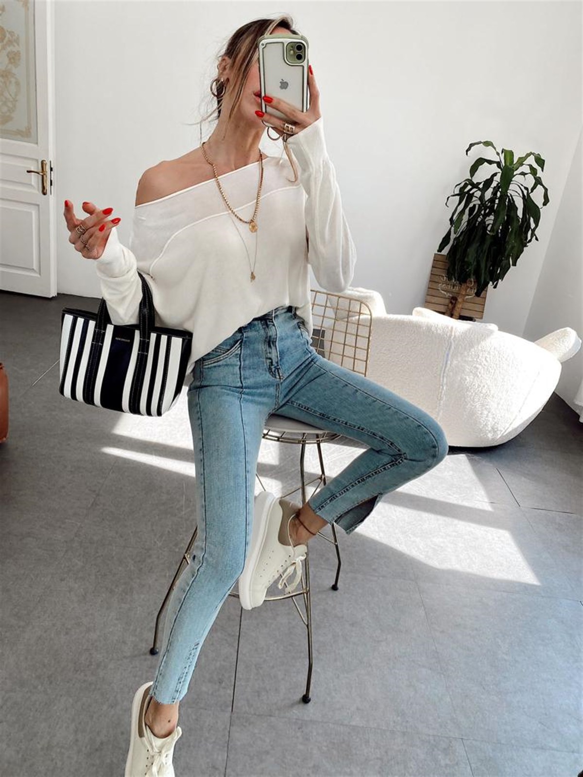 Düz Yaka Triko Kazak (Beyaz)