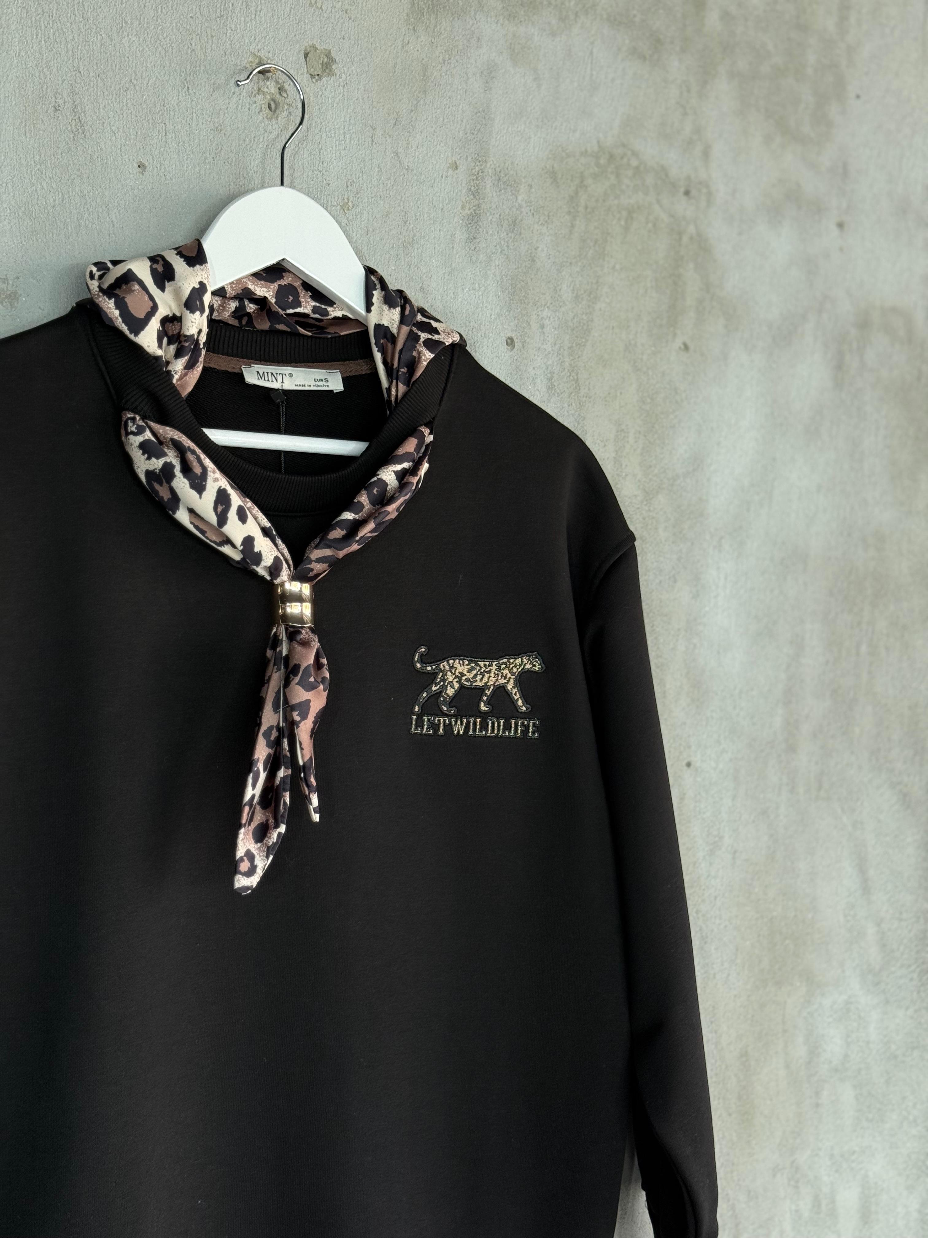 Fular Aksesuarlı Nakışlı Oversize Sweatshirt (Siyah)