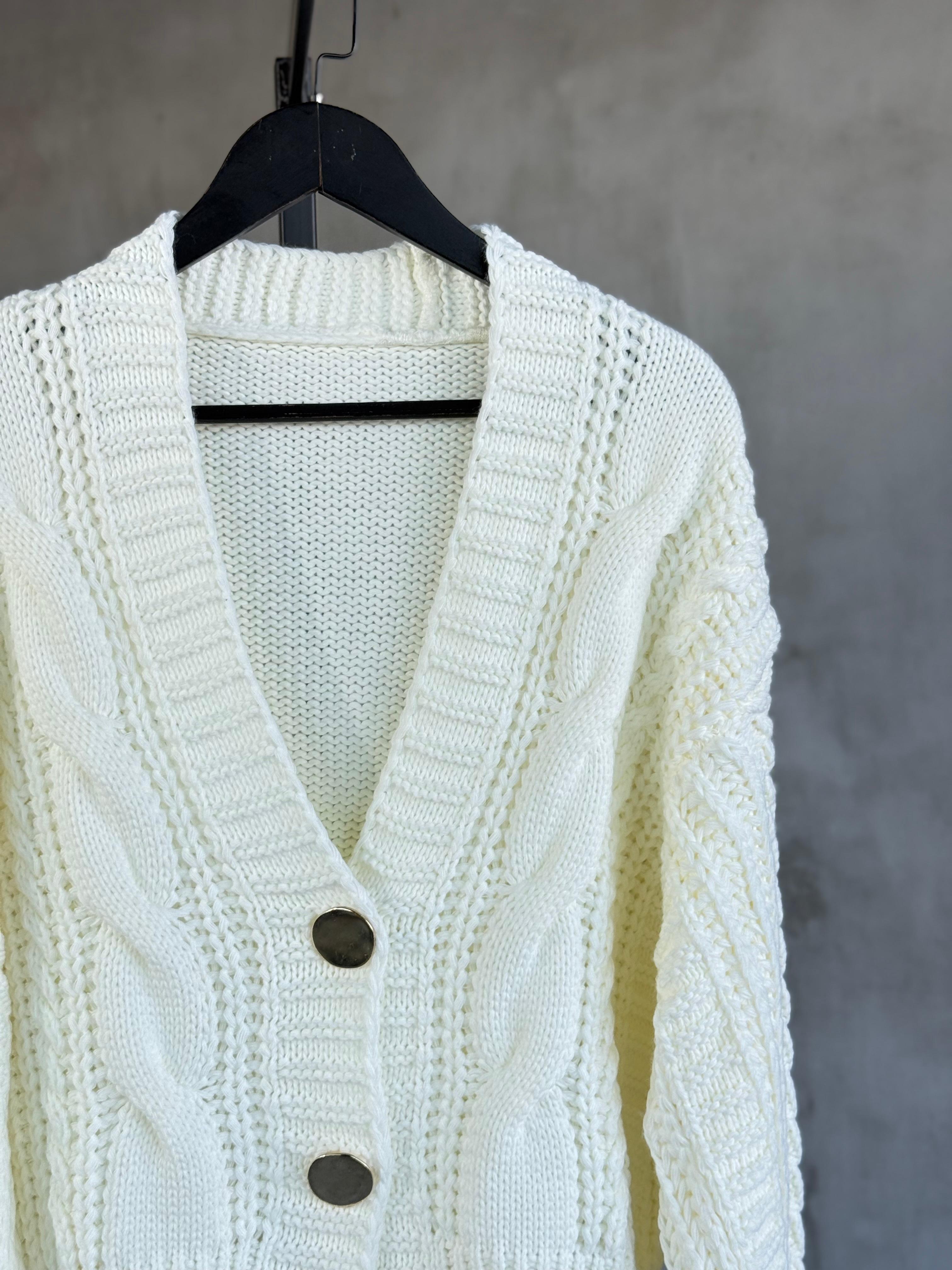 Gol Düğme Detaylı Çelik Örme Hırka (Ekru)