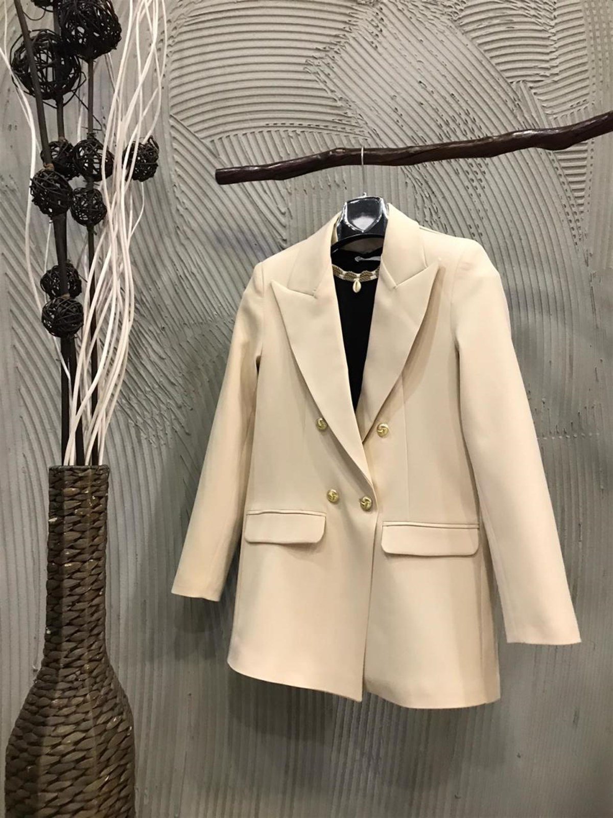 Gold Düğmeli Blazer Ceket (BEJ)