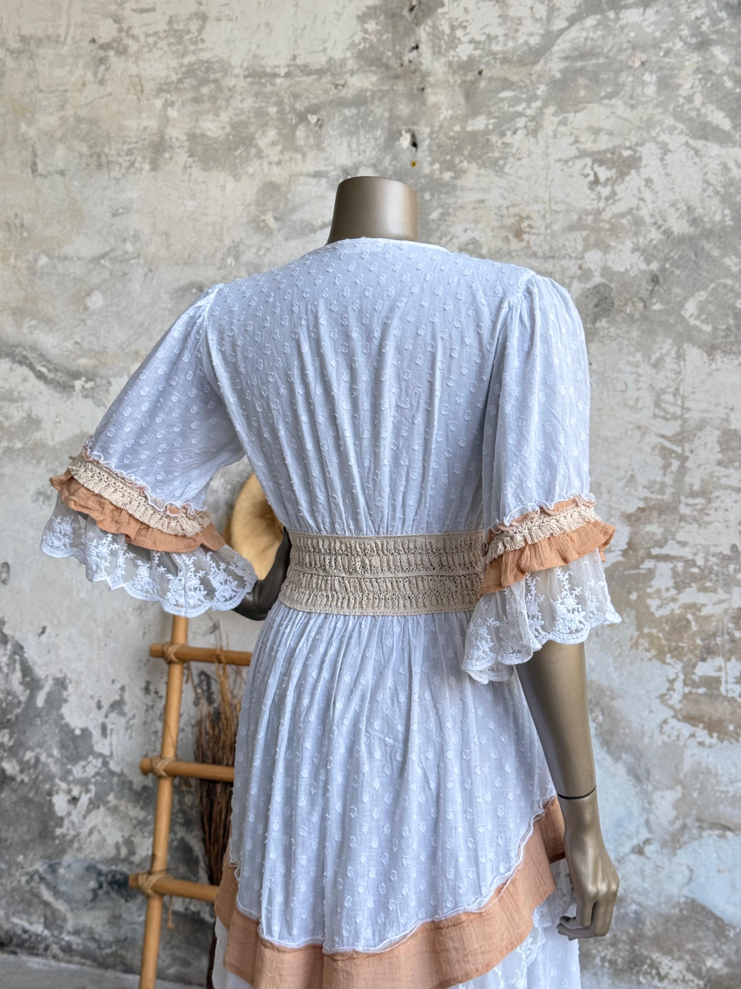 İthal Kumuşa İspanyol Kol İnci İşlemeli Elbise (Beyaz)