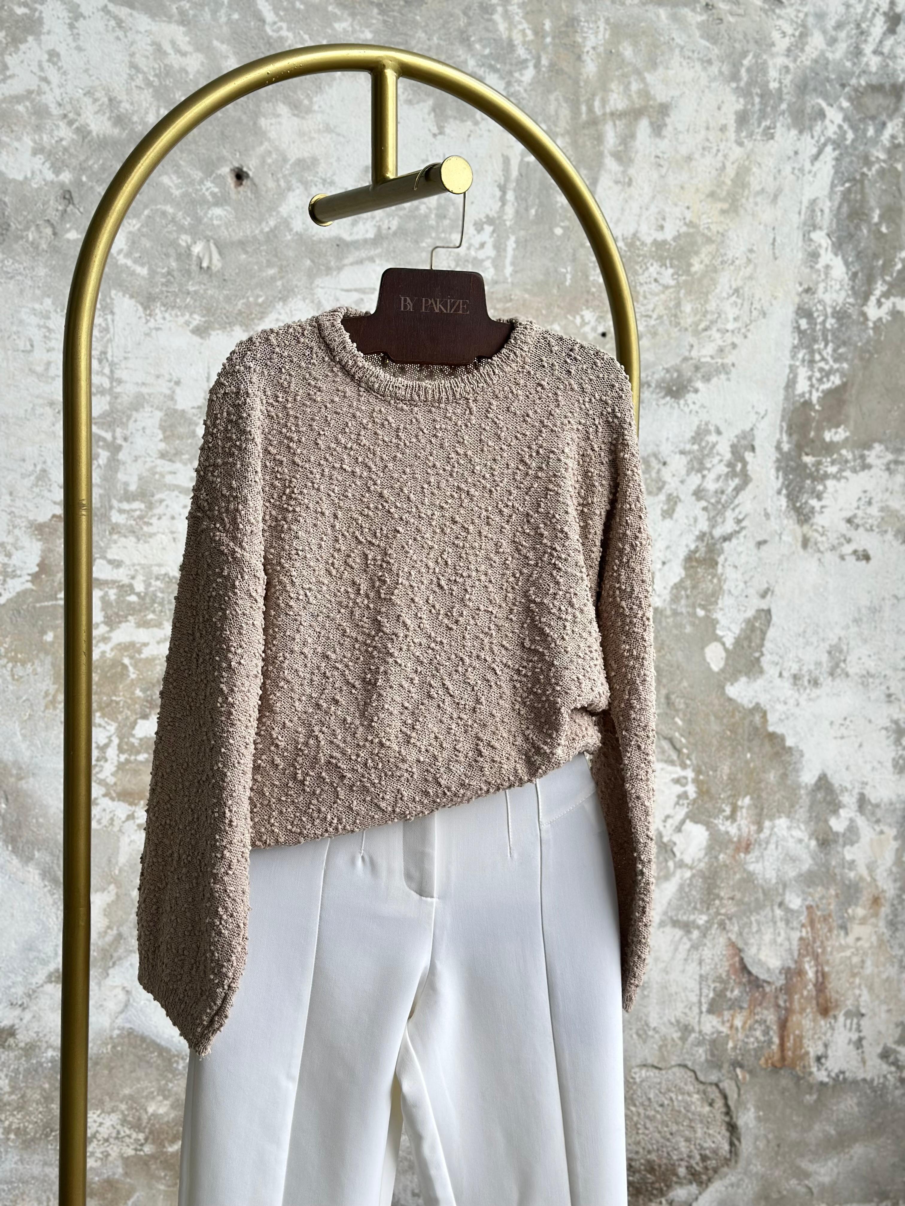 Kabartmalı Lüks Kaliteli Böcek İp Örgü Kazak (Bej)