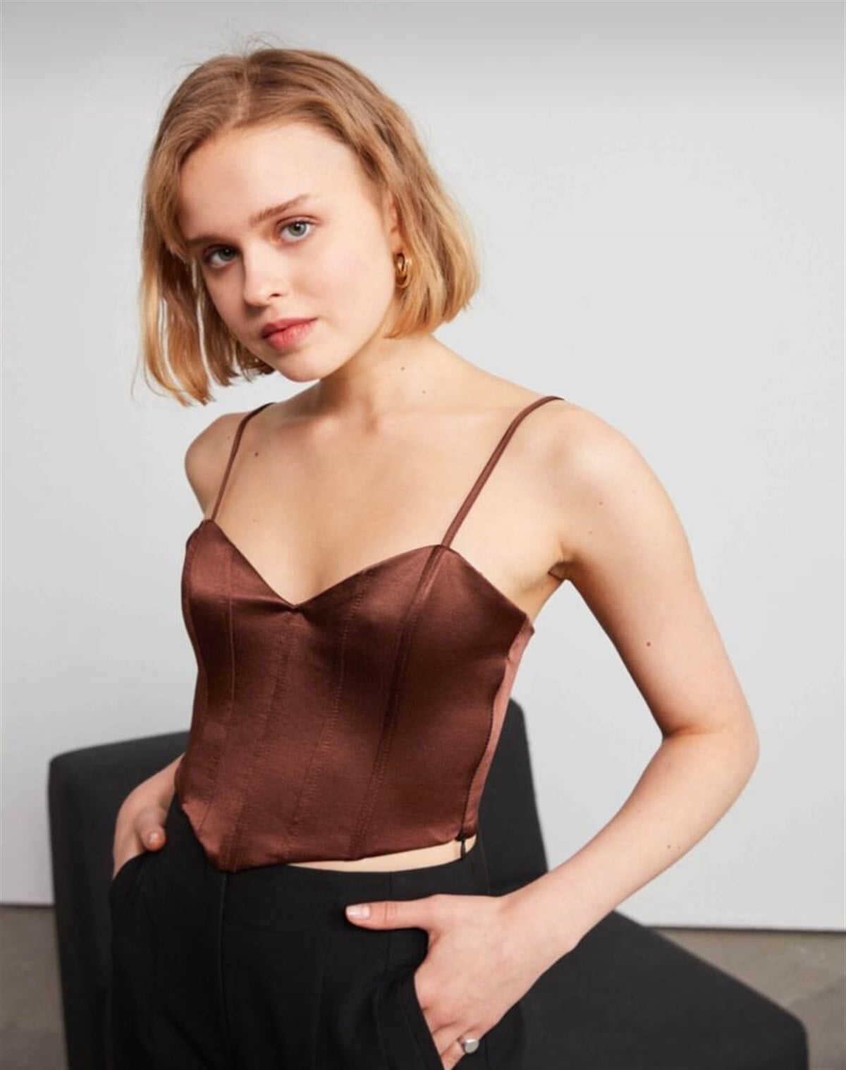 Kalp Yaka Crop Top (Kahverengi)