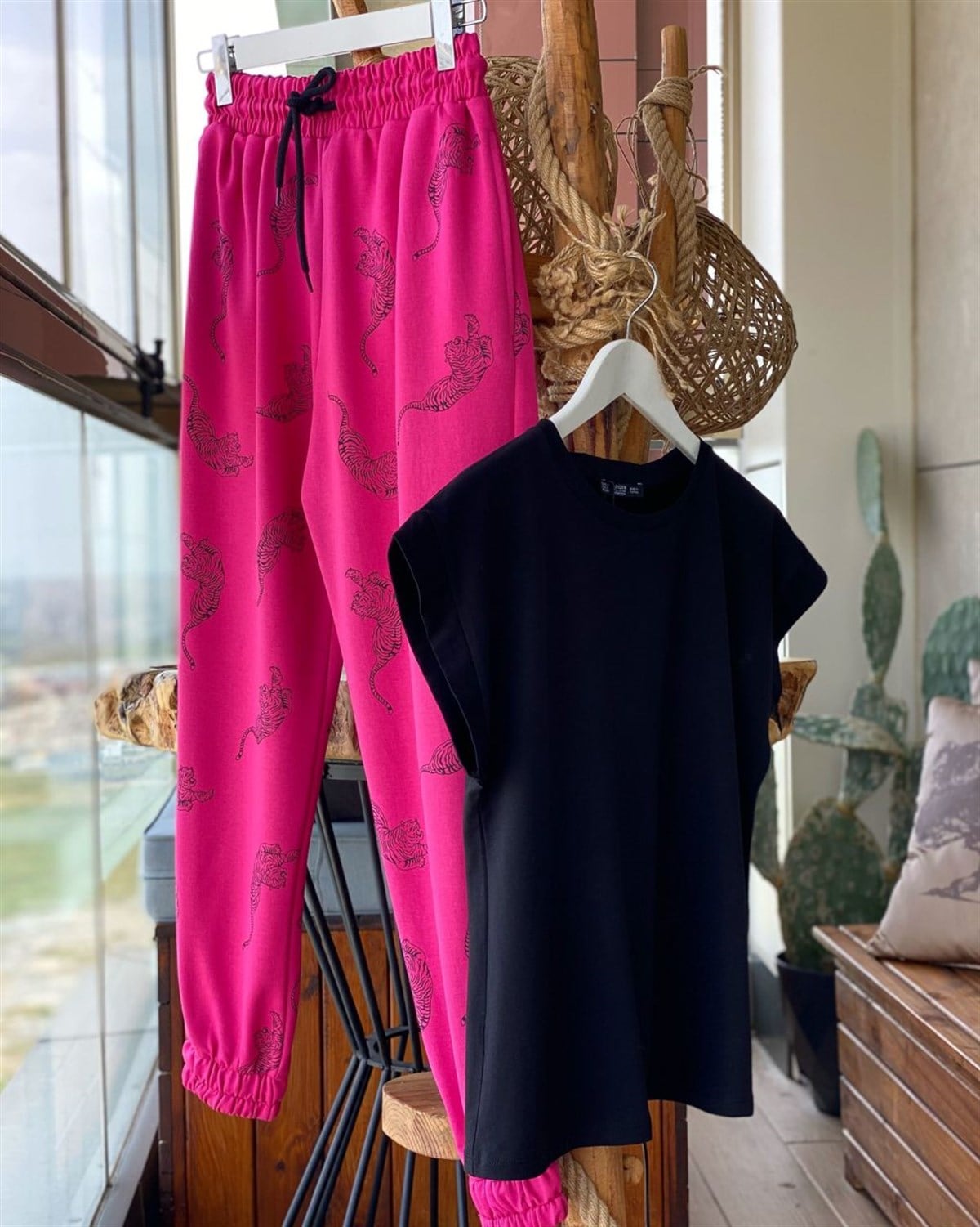 Kaplan Baskılı Eşofman Pantolon (Fuşya)