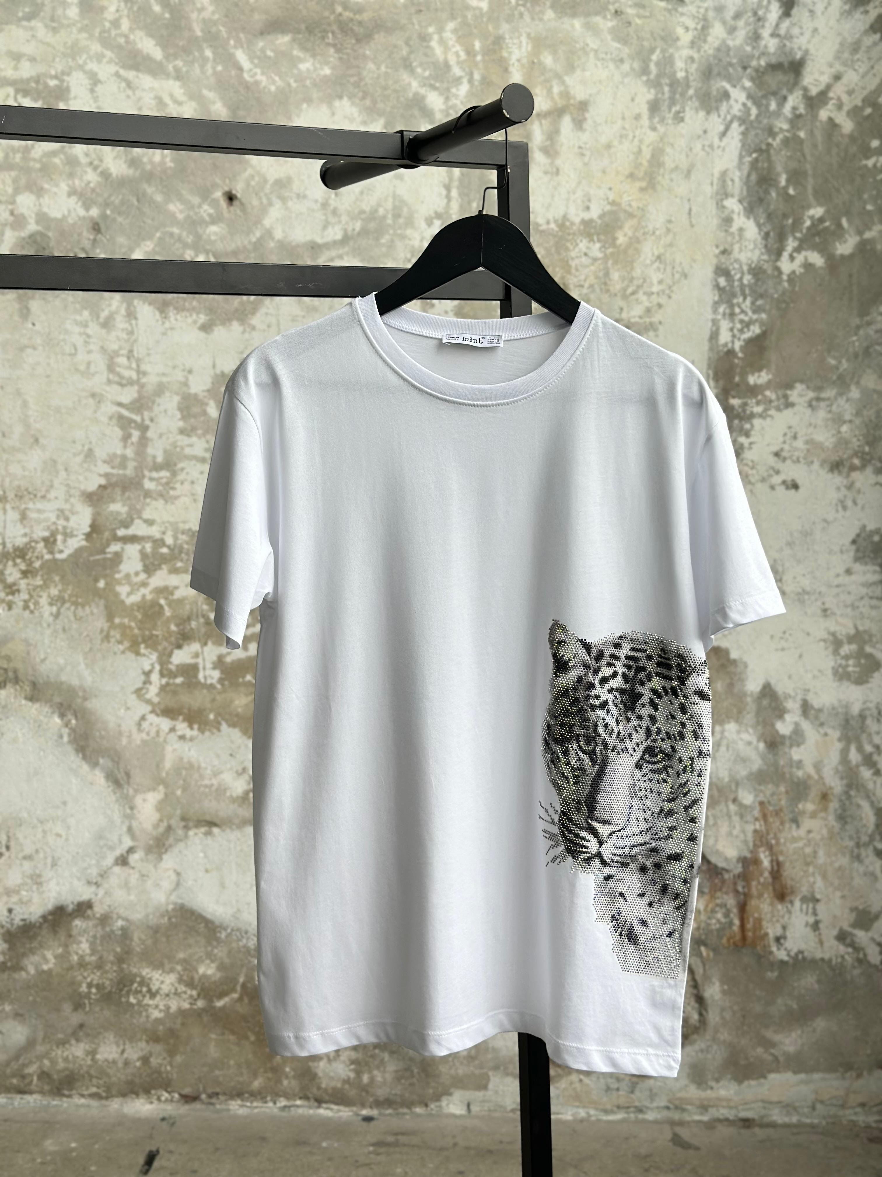 Kaplan Kristal Taş İşçilikli Tişört (Beyaz/Siyah)