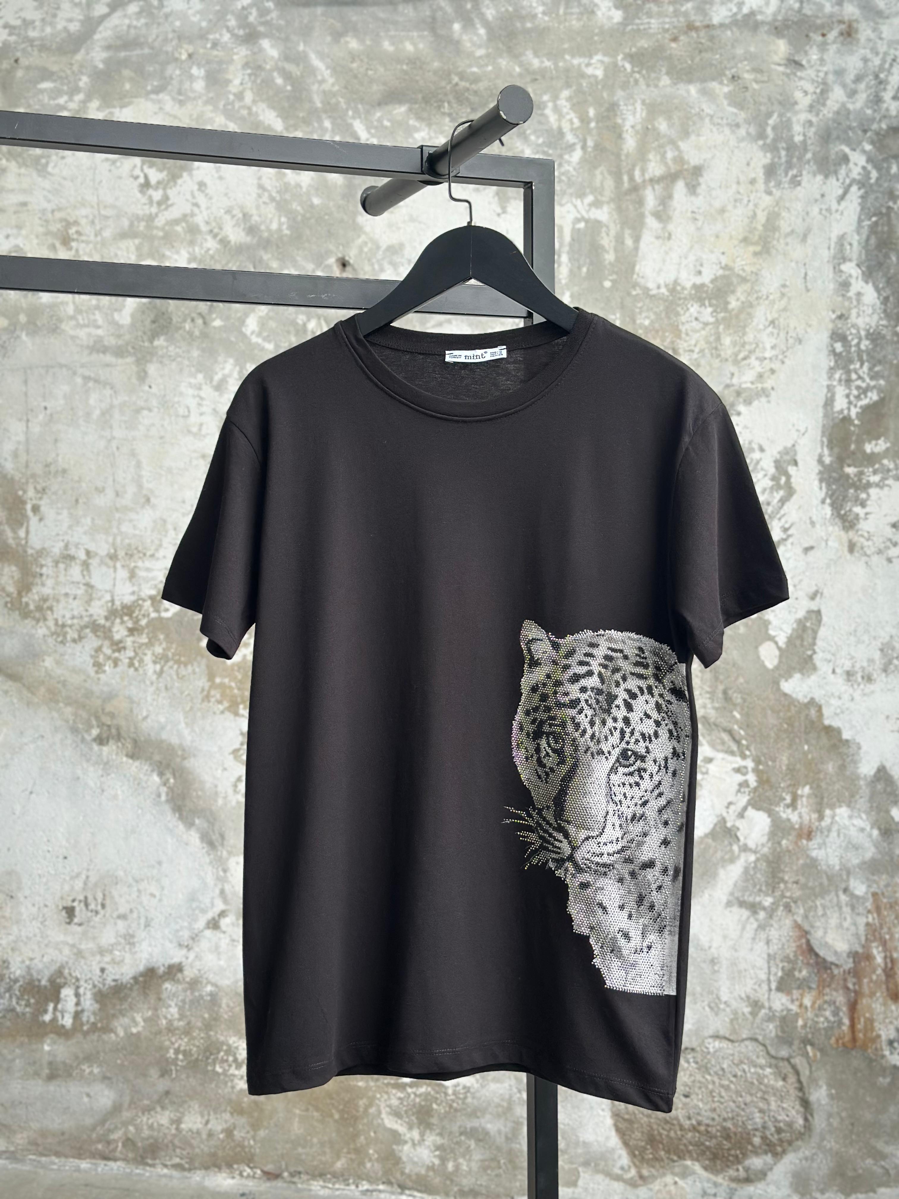 Kaplan Kristal Taş İşçilikli Tişört (Beyaz/Siyah)