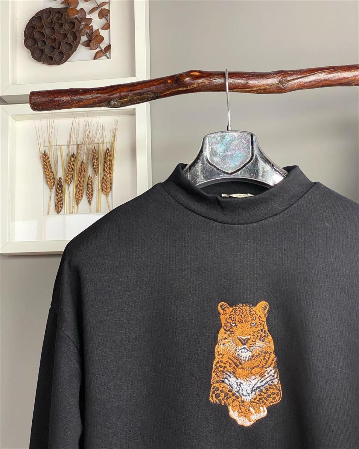 kaplan nakış desenli salaş uzun sweatshirt