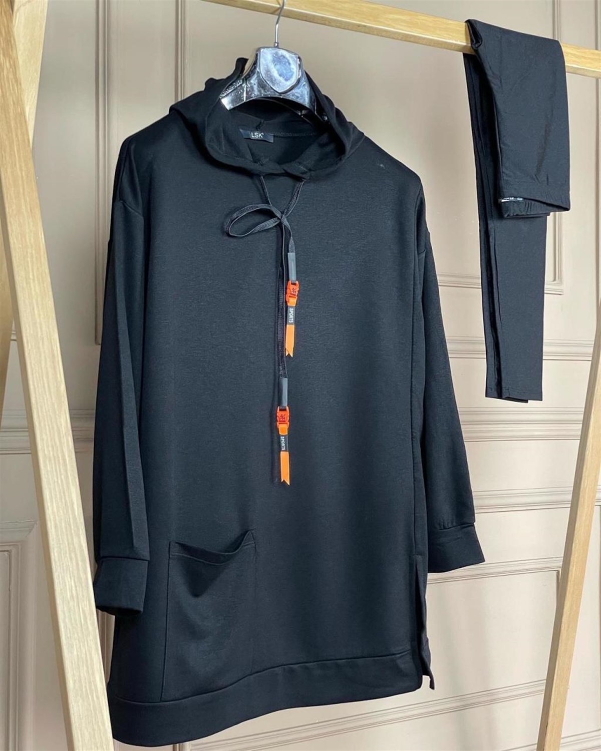 Kapşonlu İnci Tunik Sweatshirt (SİYAH)