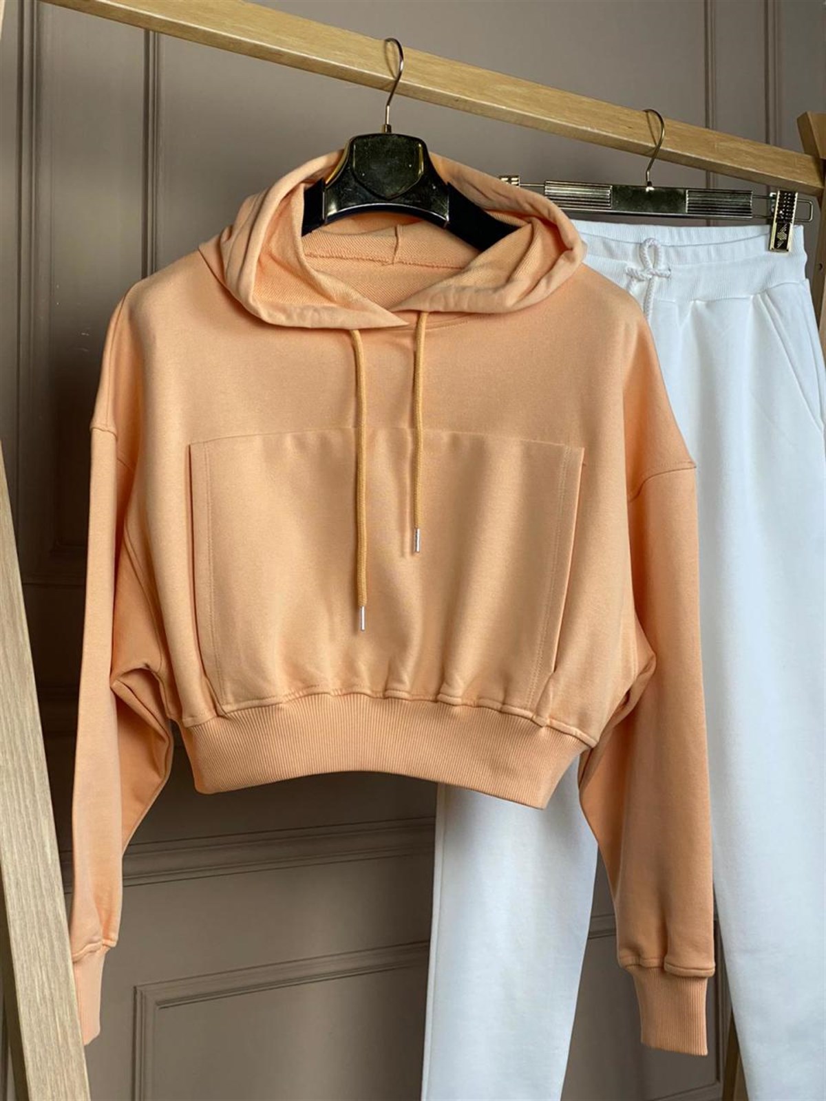 Kapşonlu Kanguru Cepli Sweatshirt (KAVUN)