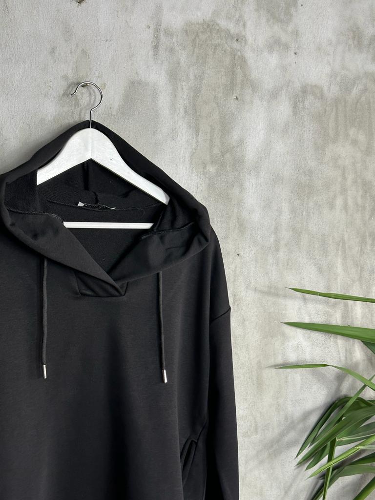 Kapşonlu Oval Kesim Kadın Sweat (Siyah)