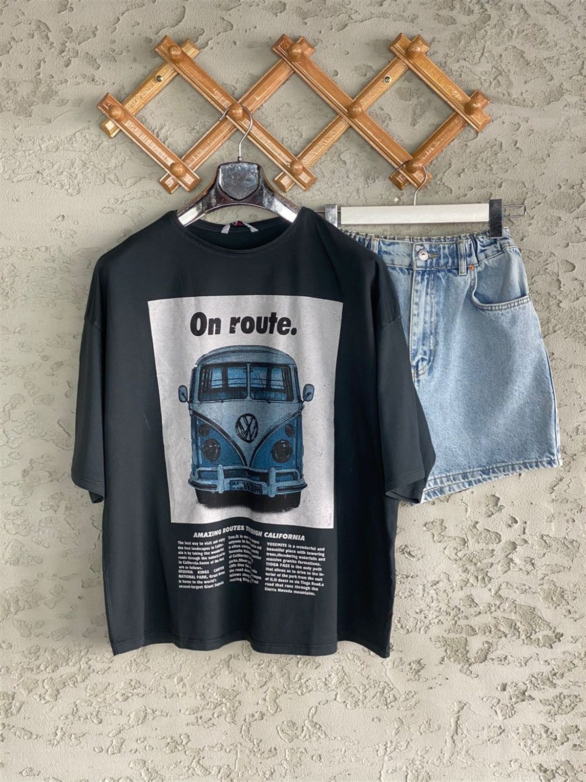 Karavan Baskılı T-shirt