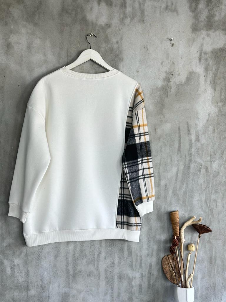 Kaşe Cep Detaylı Kadın Sweat (Beyaz)
