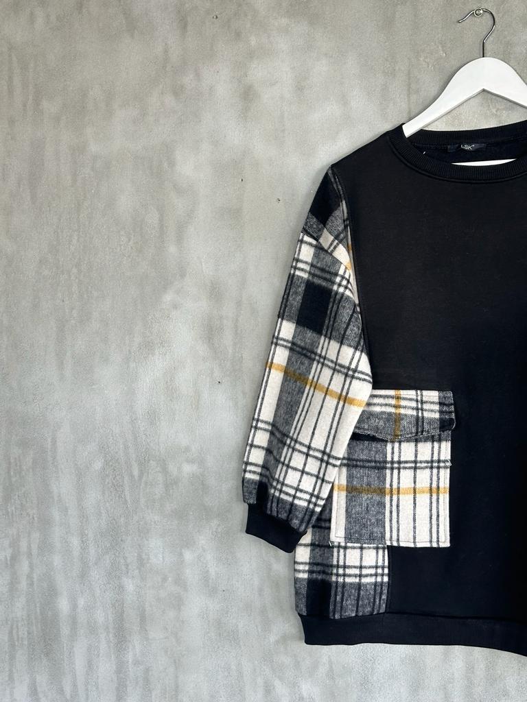 Kaşe Cep Detaylı Kadın Sweat (Siyah)