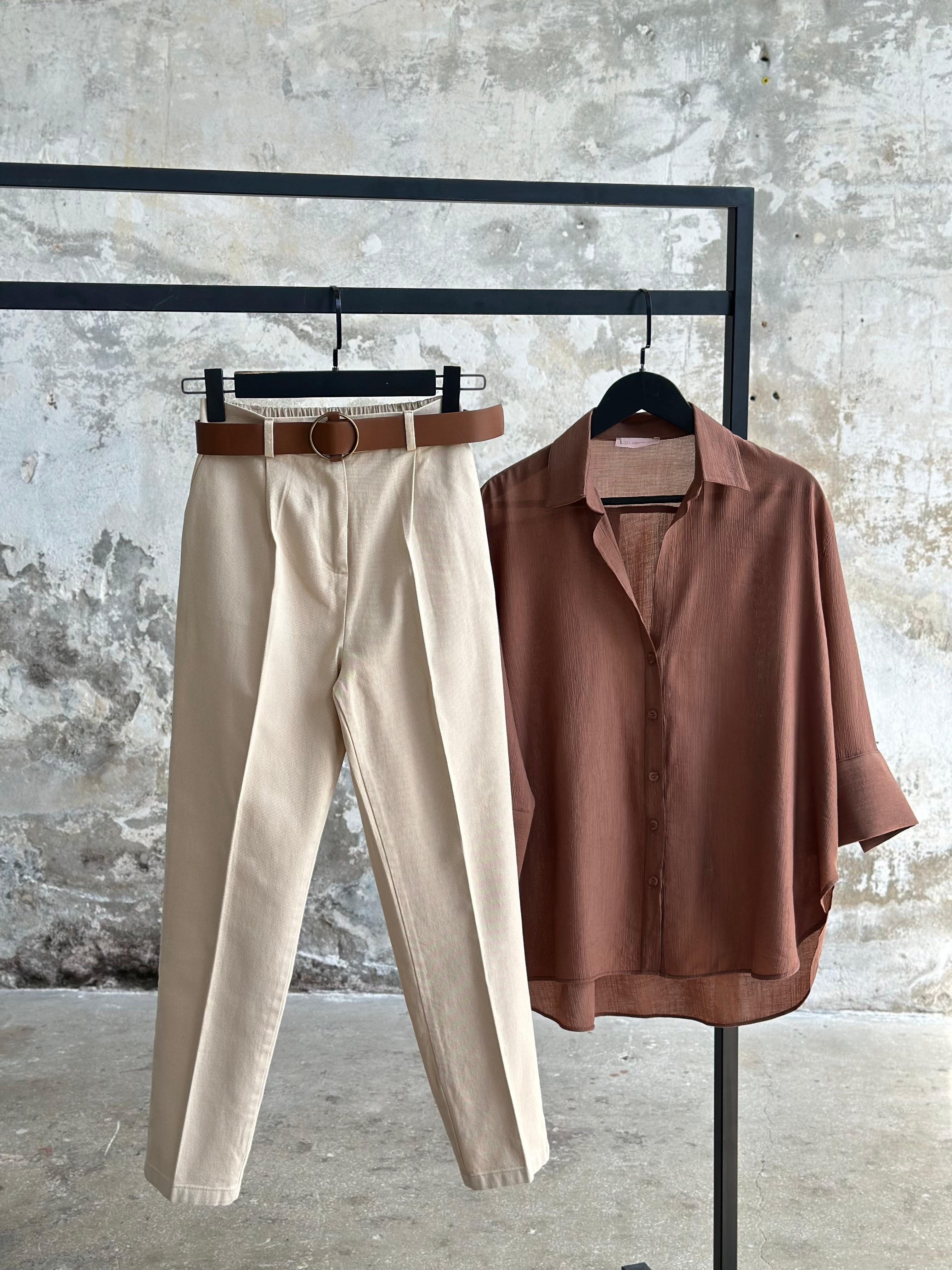 Kemerli Gabardin Kumaş Pantolon (Bej)