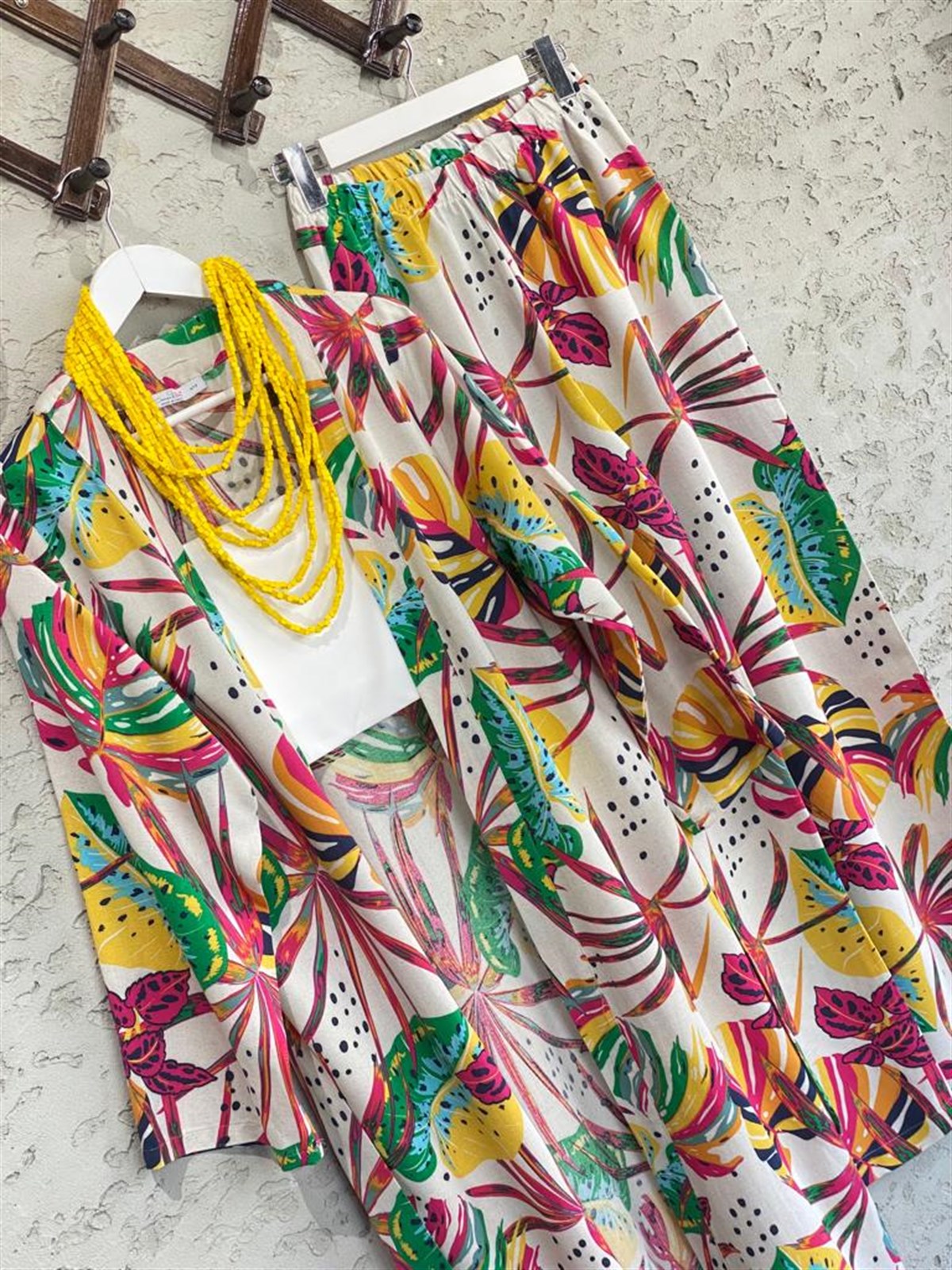 Keten Renkli Palmiye Desenli Ekru Kimono