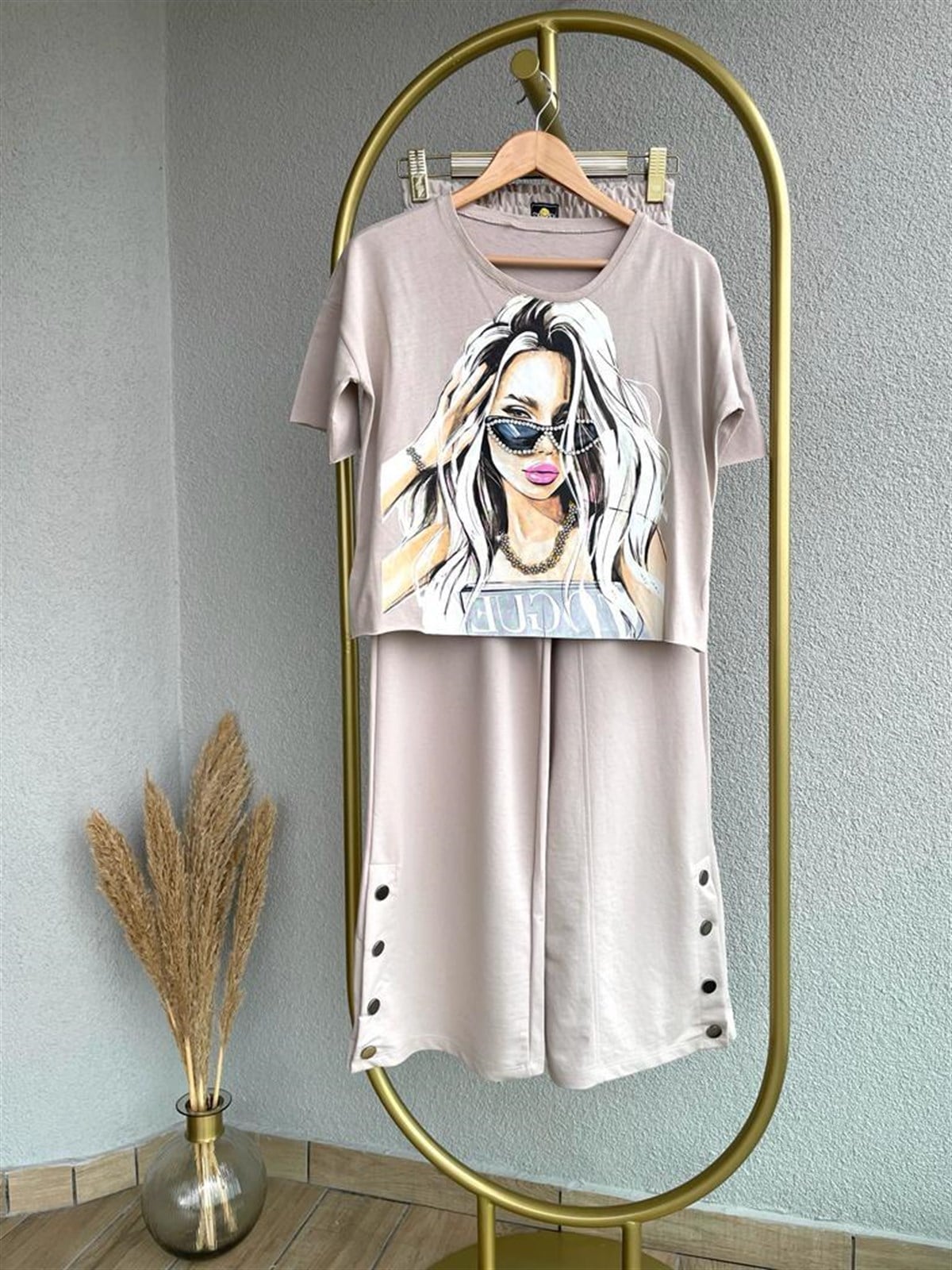 Kız Baskılı Lazer Kesim Tshirt (Bej)