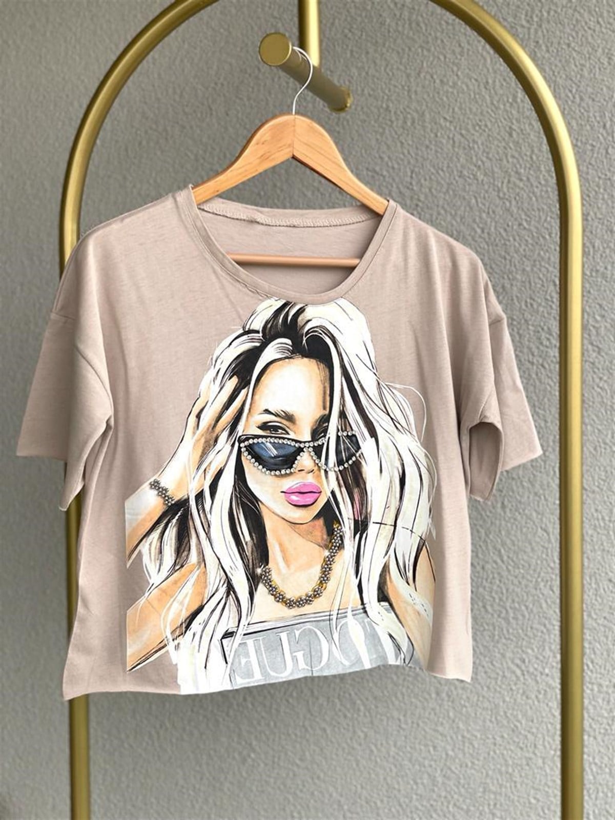Kız Baskılı Lazer Kesim Tshirt (Bej)