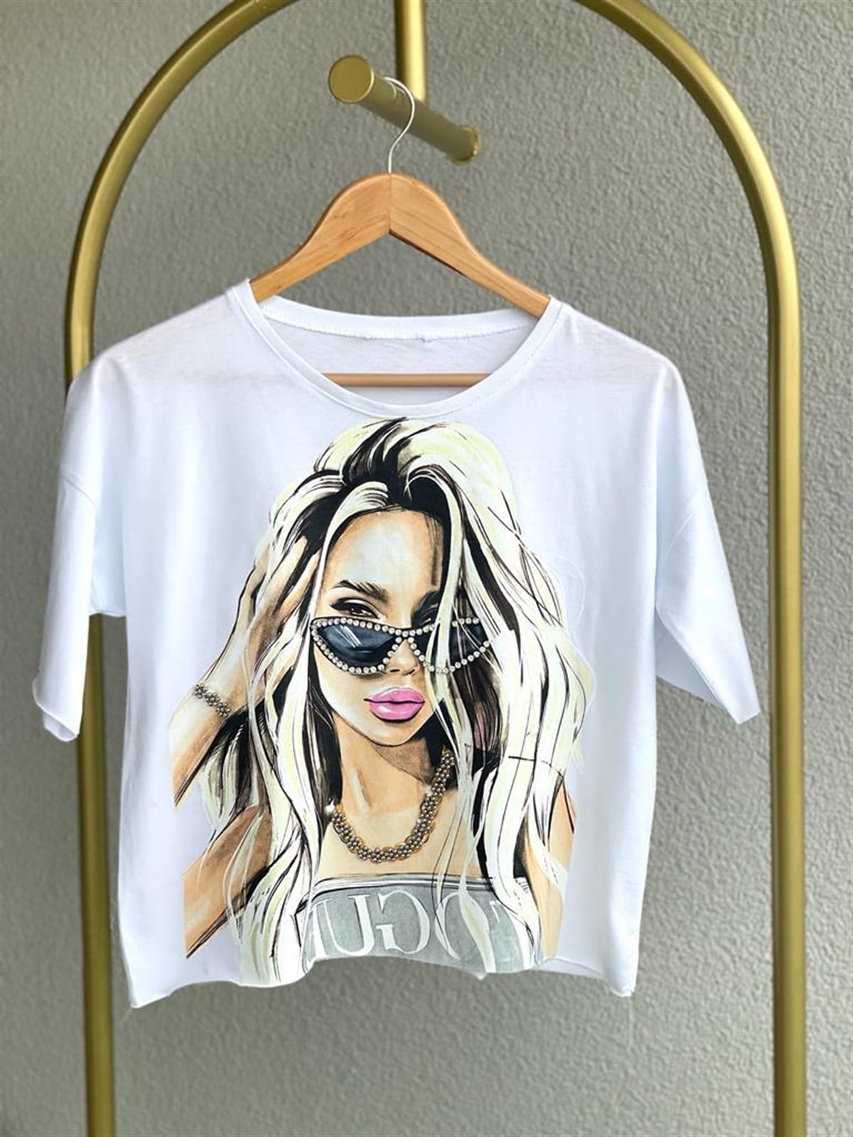 Kız Baskılı Lazer Kesim Tshirt (Beyaz)