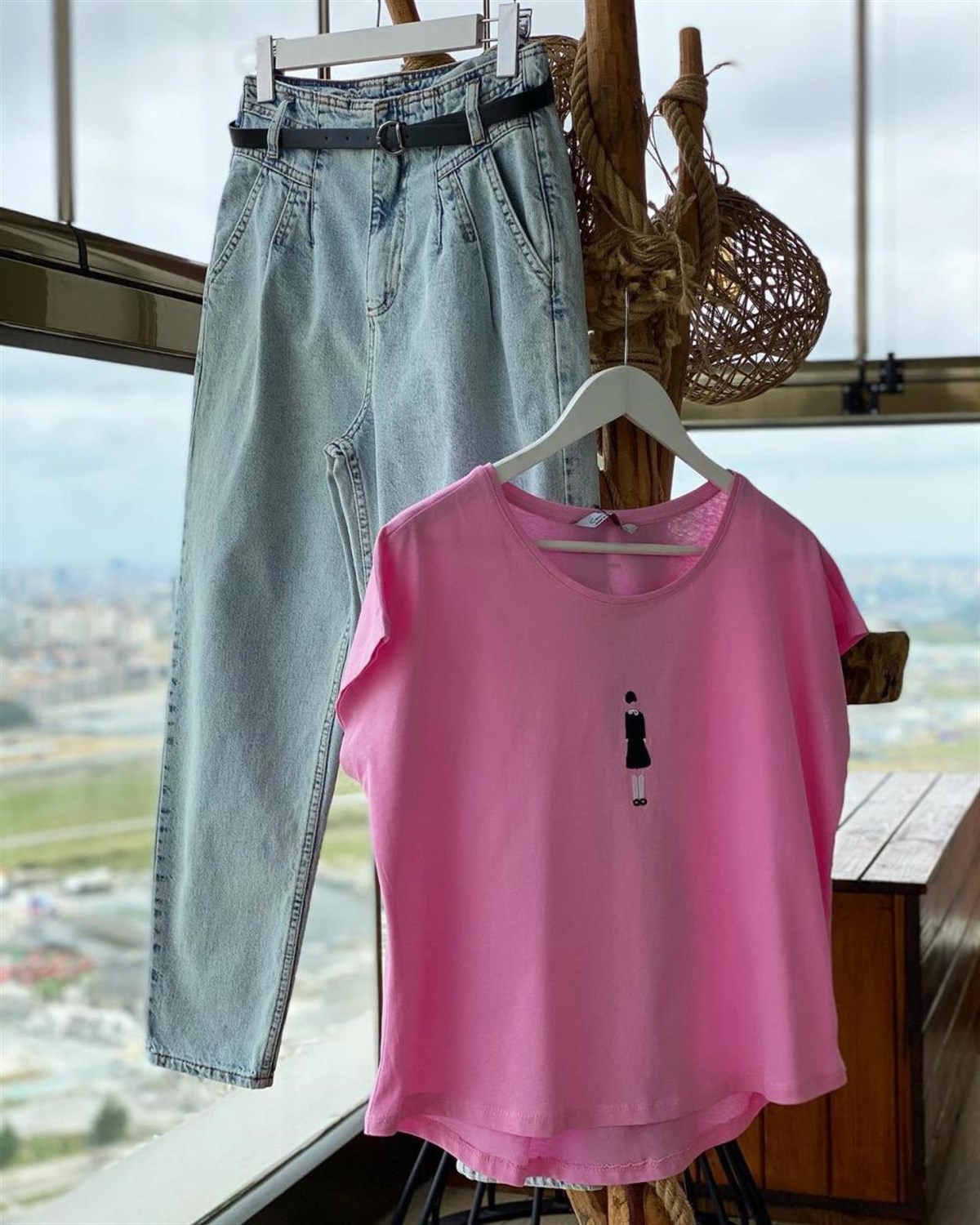 Kız Nakış İşlemeli Tshirt (Pembe)