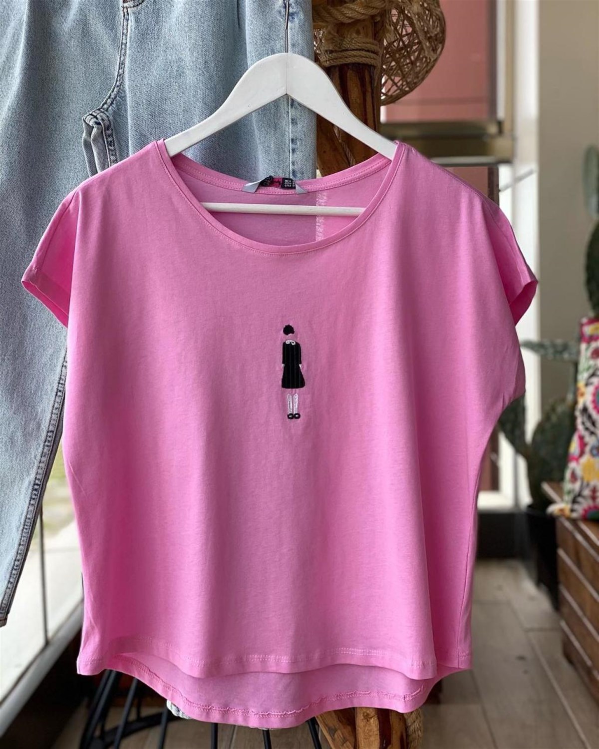 Kız Nakış İşlemeli Tshirt (Pembe)