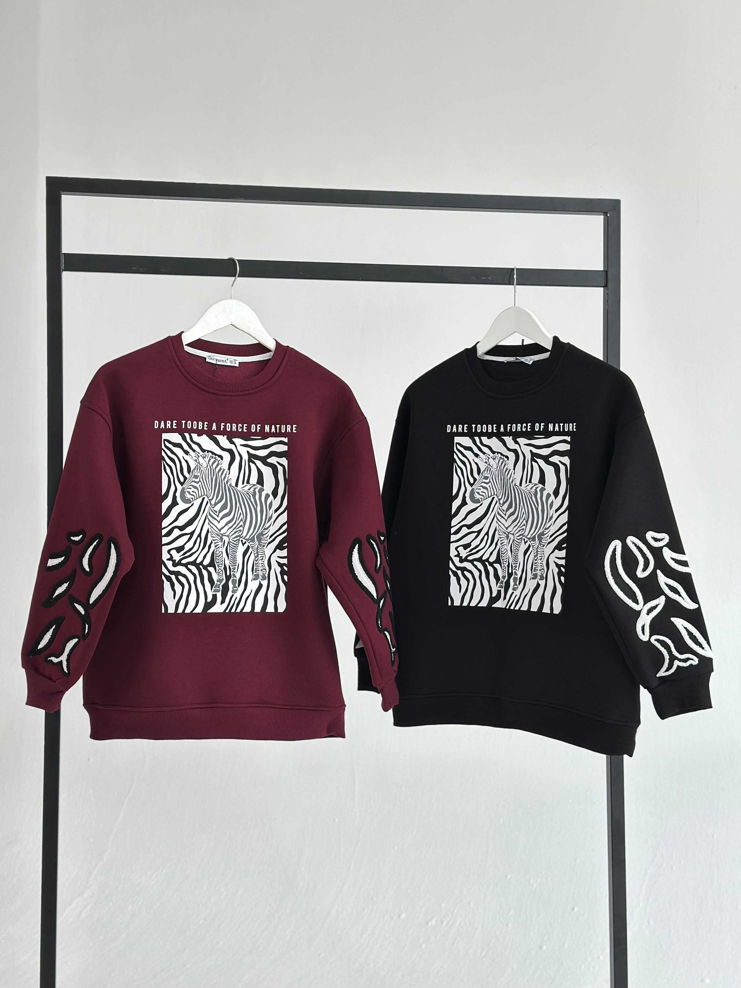 Koldan Nakış İşlemeli Ve Zebra Baskılı Sweat (Bordo)