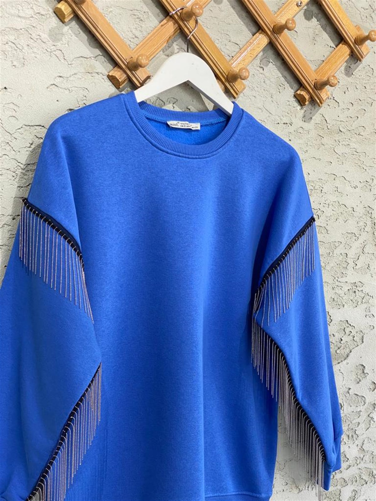 Koldan Şerit Zincir Detaylı Şardonlu Sweat (Mavi)