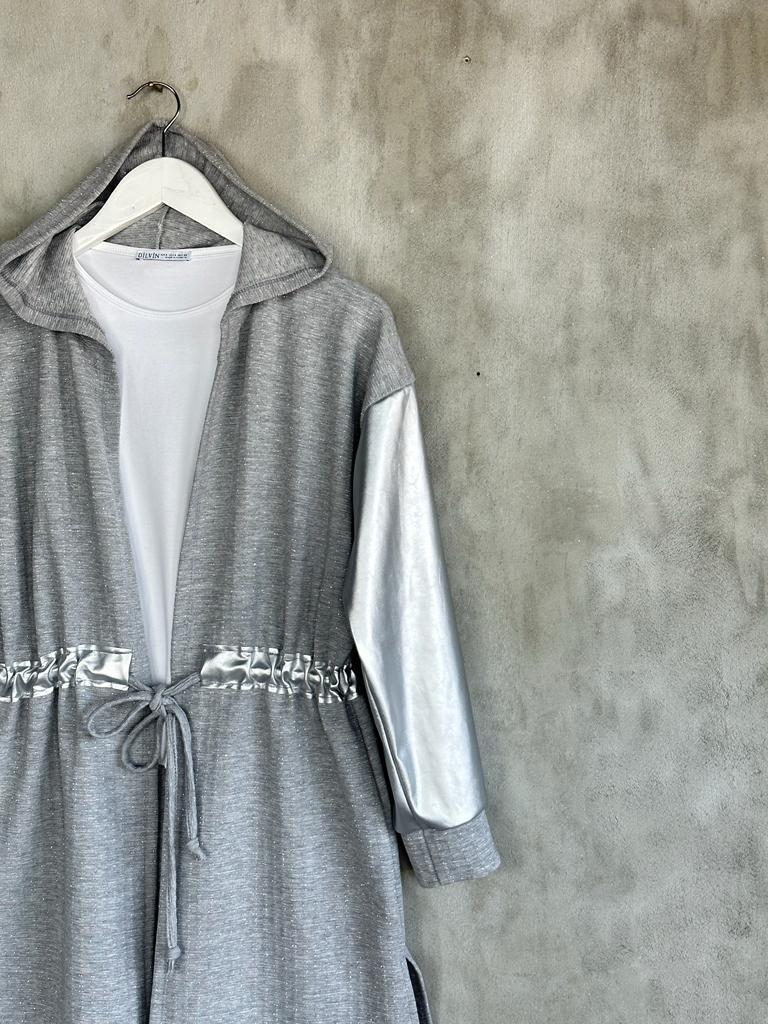 Kolları Deri Detaylı Kendinden Simli Kadın Ceket (Gri)