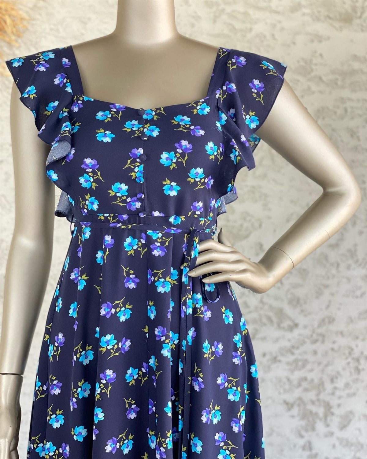 Kolları Fırfırlı Beli Kuşaklı Elbise (Lacivert)