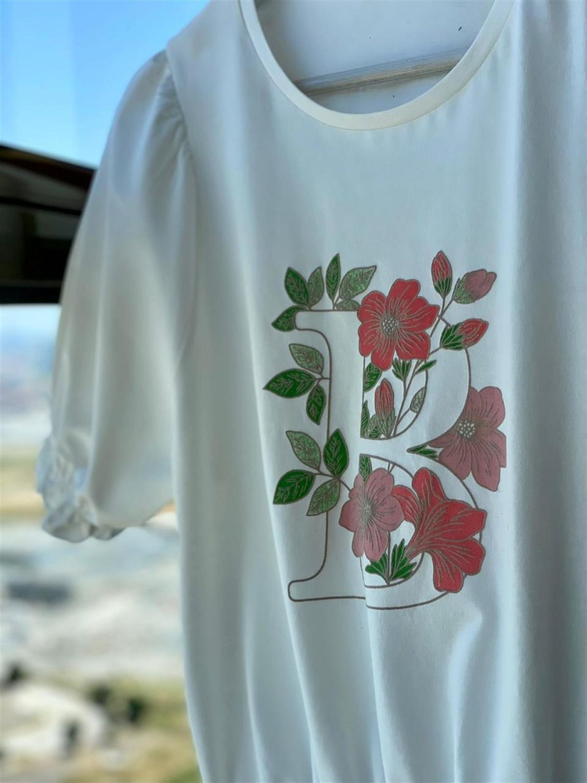 Kolları Poplin Detaylı Tshirt