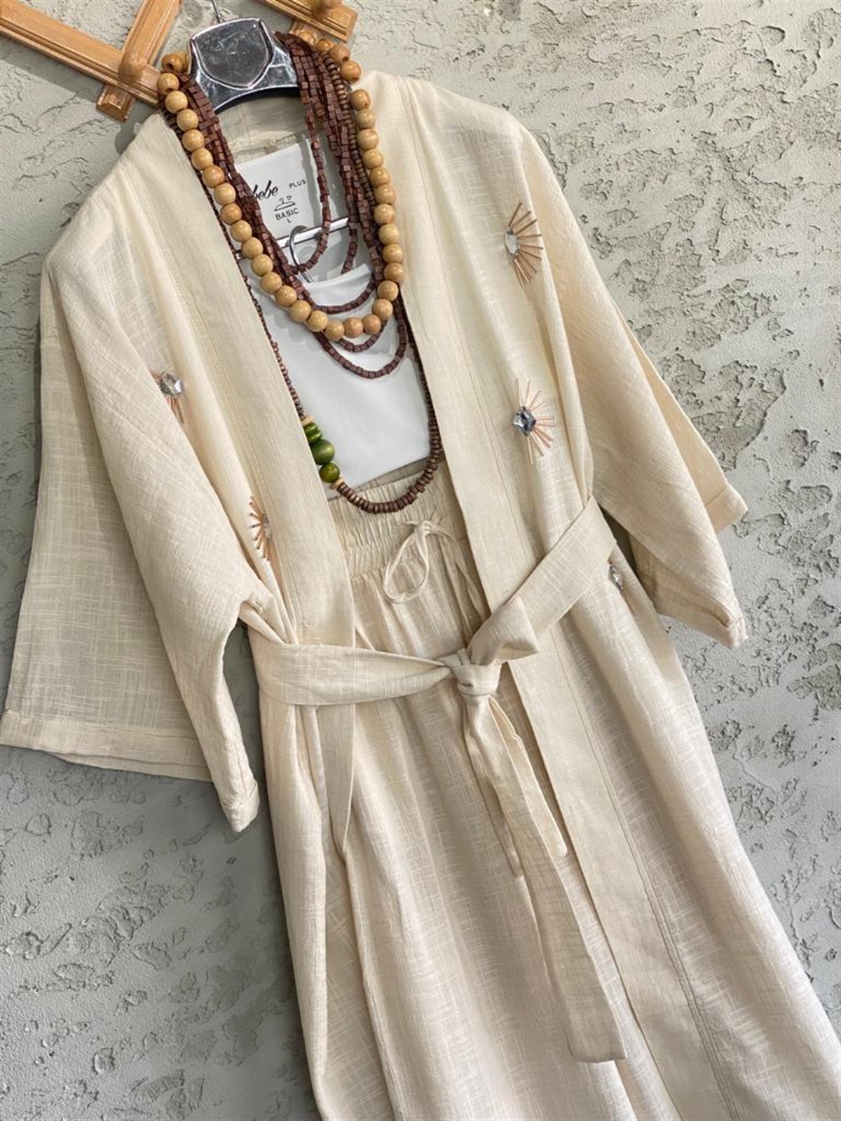 Kristal Taş İşlemeli Keten Kaftan (Ekru)