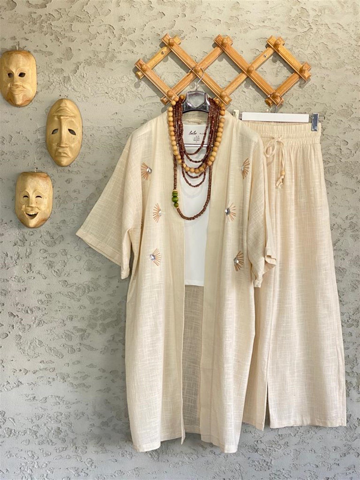 Kristal Taş İşlemeli Keten Kaftan (Ekru)