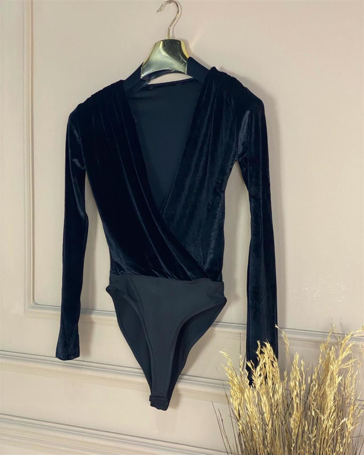 Kruvaze Kadife Bodysuit (Siyah)