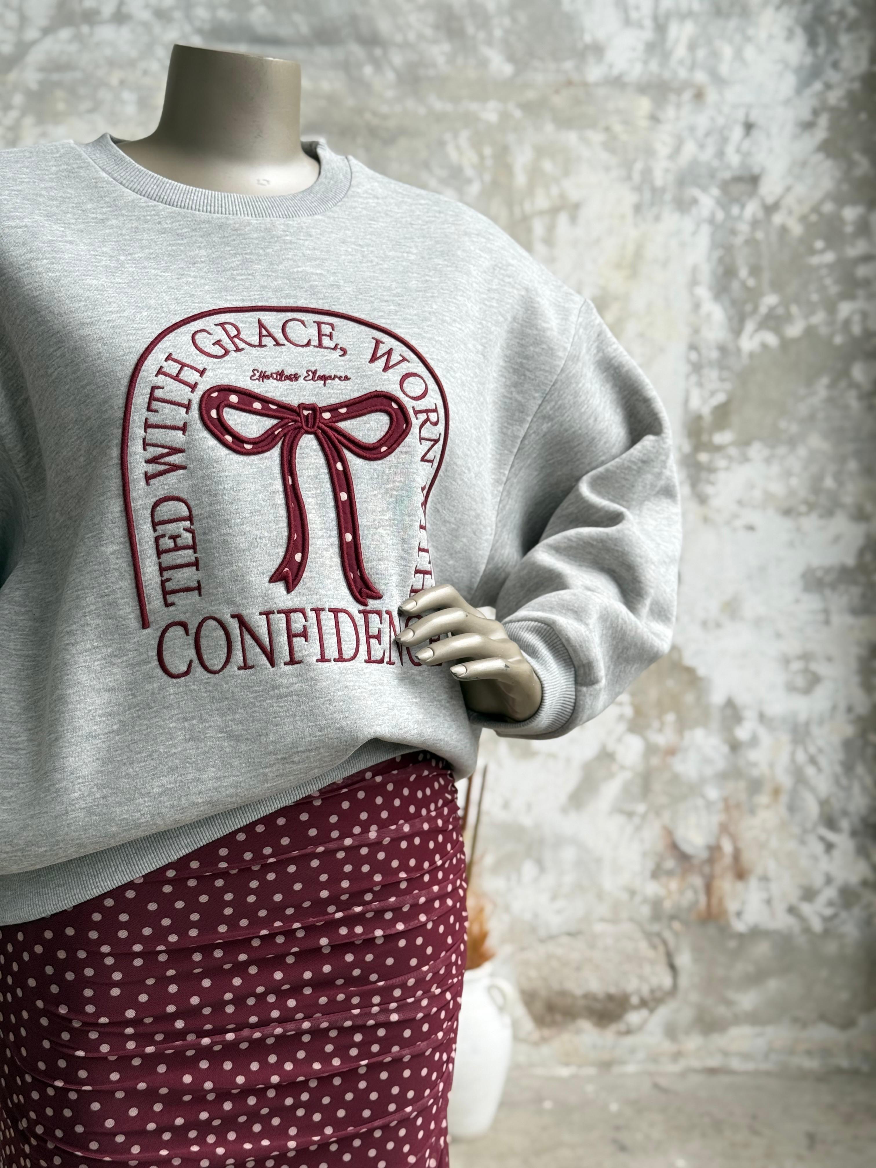 Kurdele ve Yazı Nakışlı Oversize Sweatshirt (Gri)