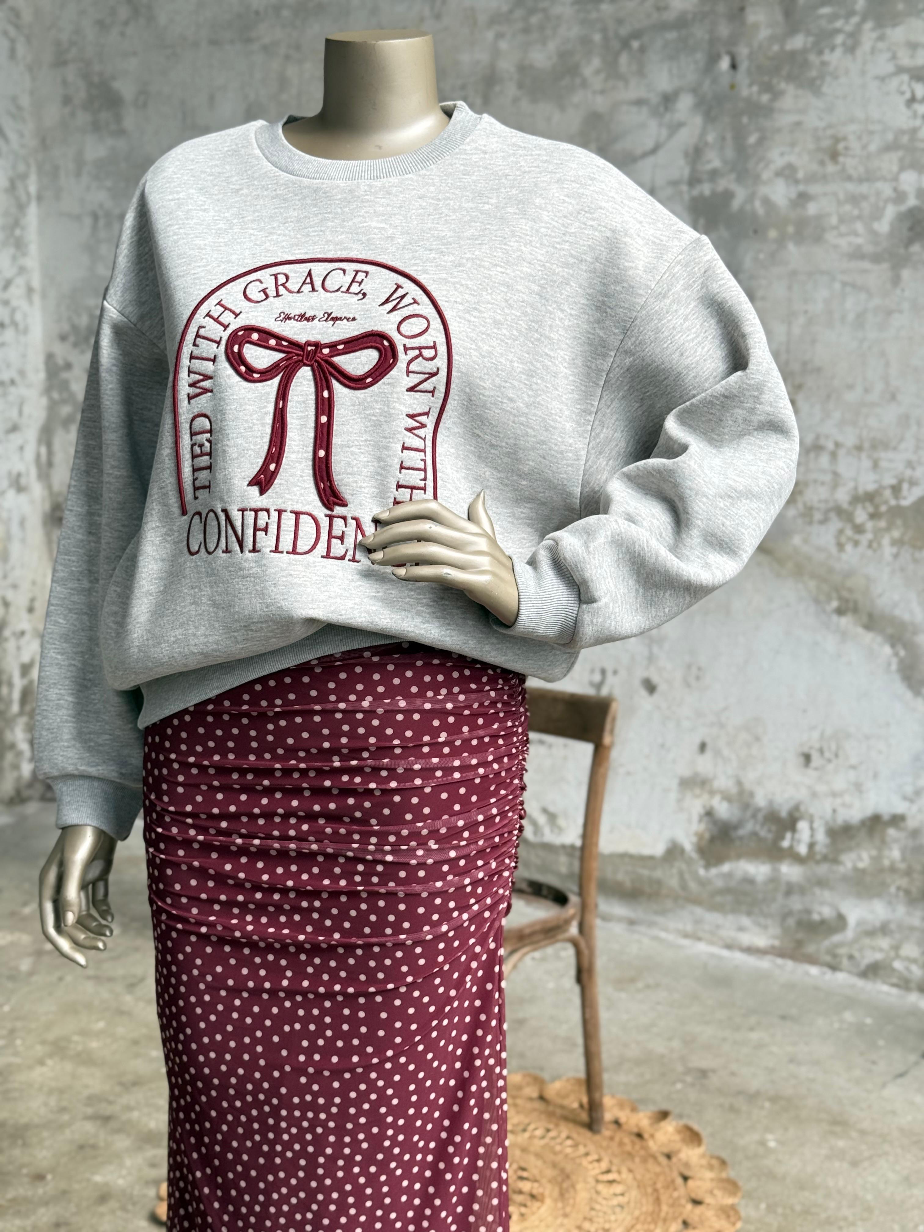 Kurdele ve Yazı Nakışlı Oversize Sweatshirt (Gri)