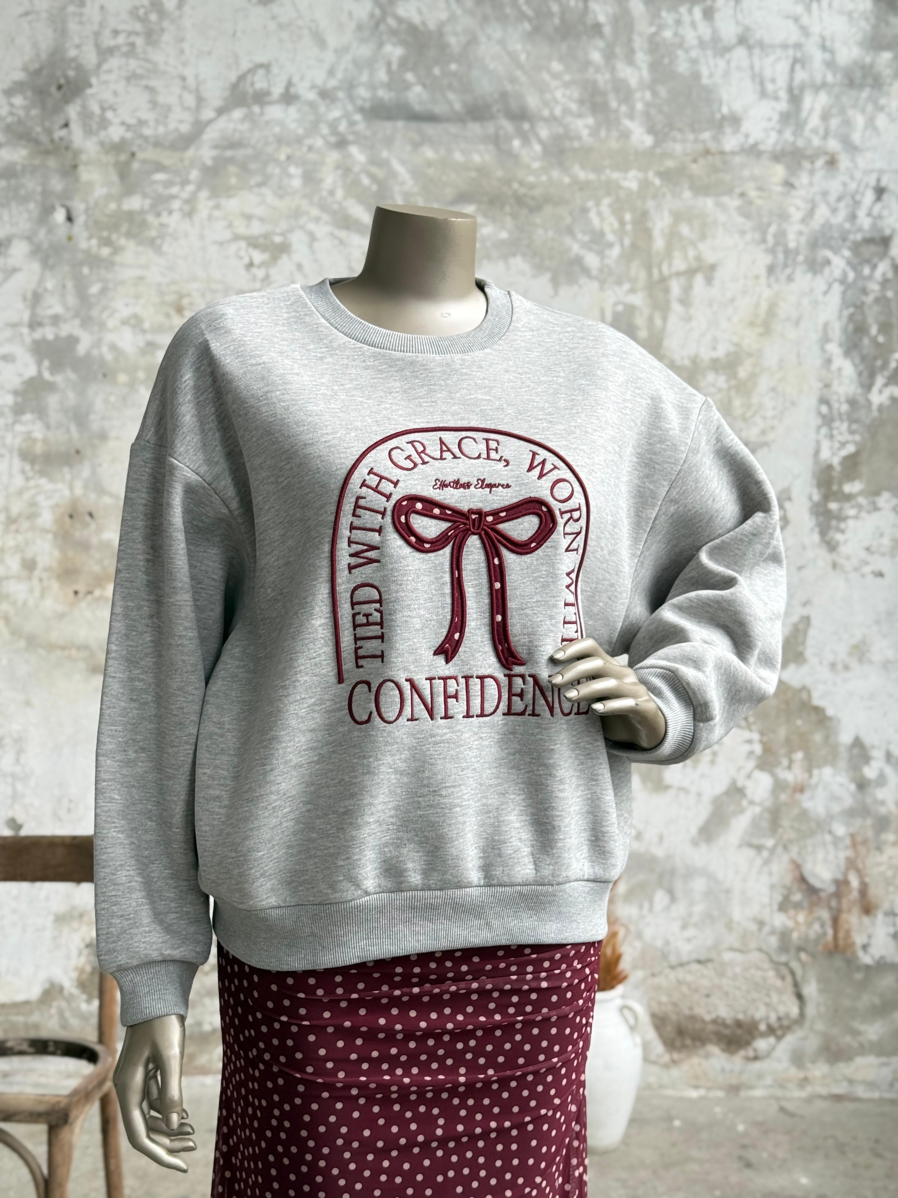 Kurdele ve Yazı Nakışlı Oversize Sweatshirt (Gri)