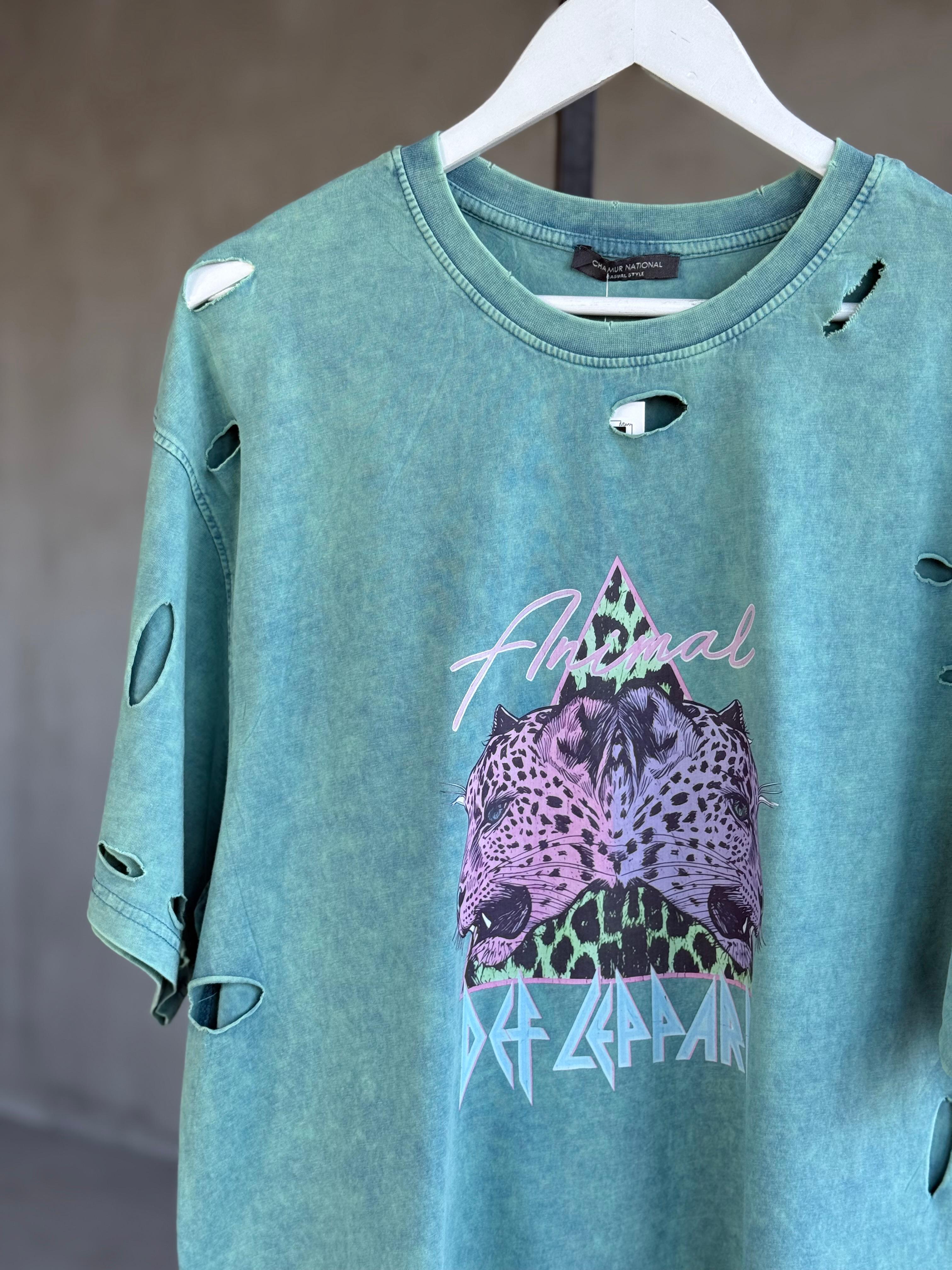 Lazer Kesim Detaylı Kaplan Baskılı Tişört (Turkuaz)