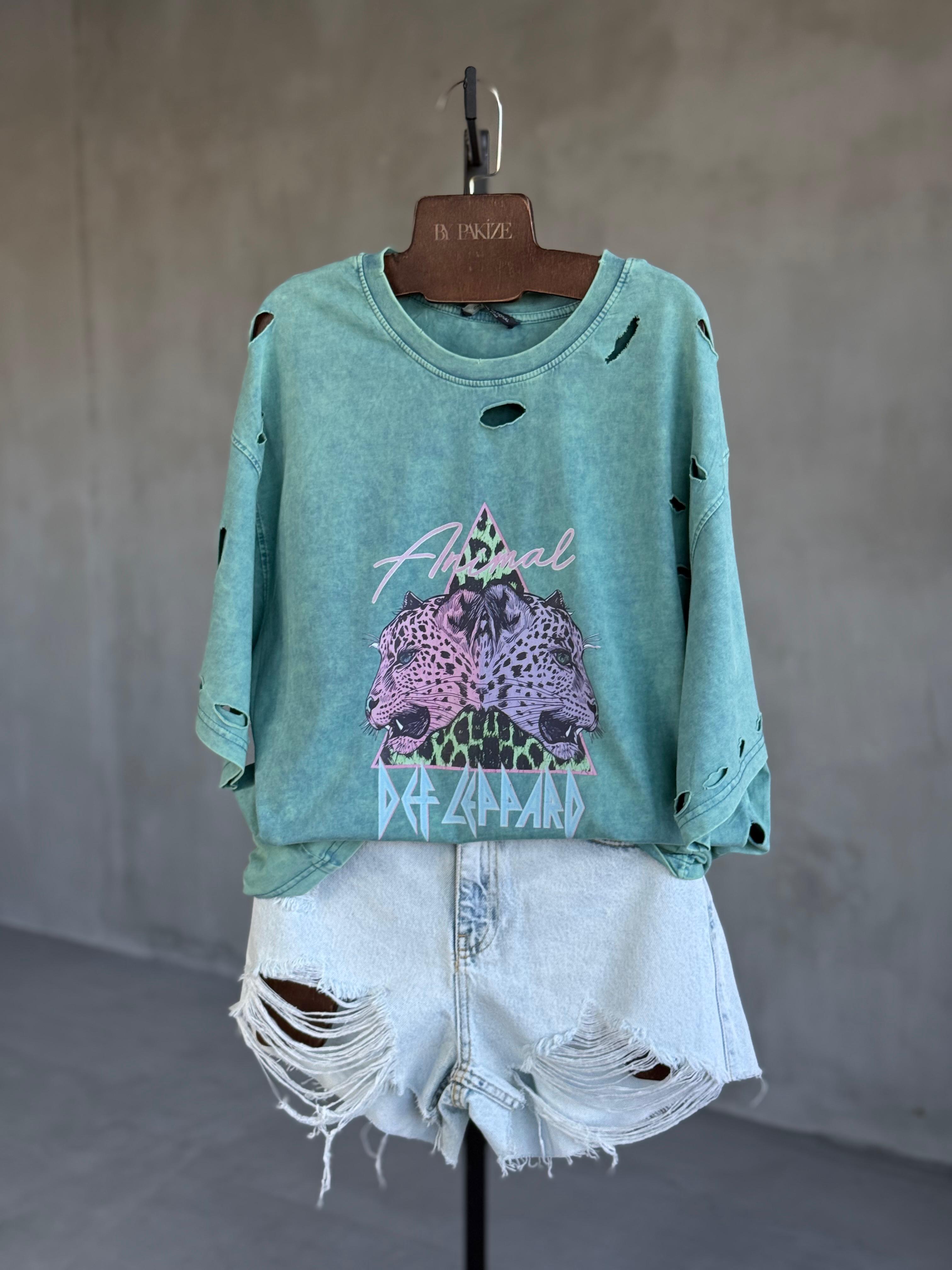 Lazer Kesim Detaylı Kaplan Baskılı Tişört (Turkuaz)