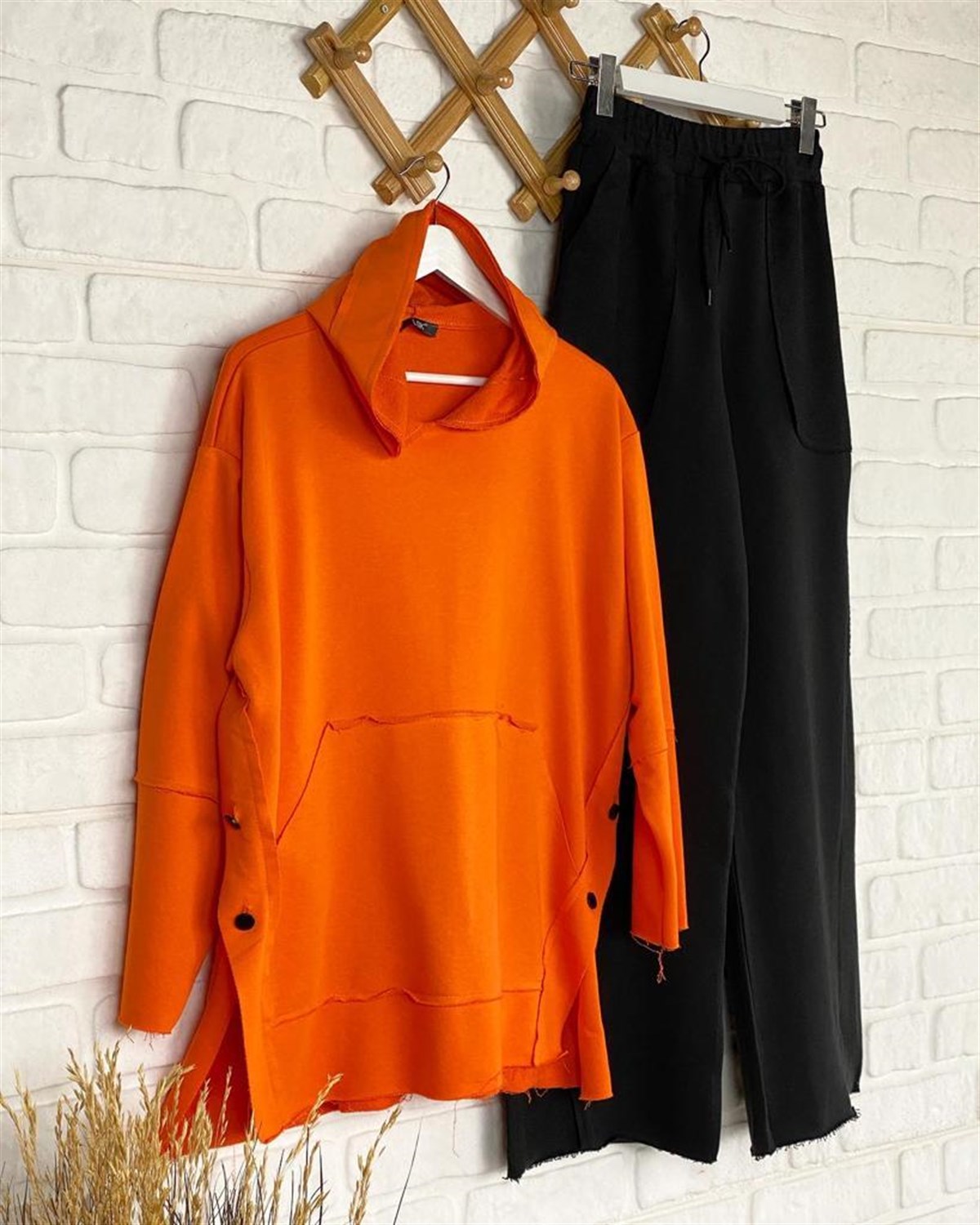 Lazer Kesim Düğme Detaylı Sweat (Oranj)