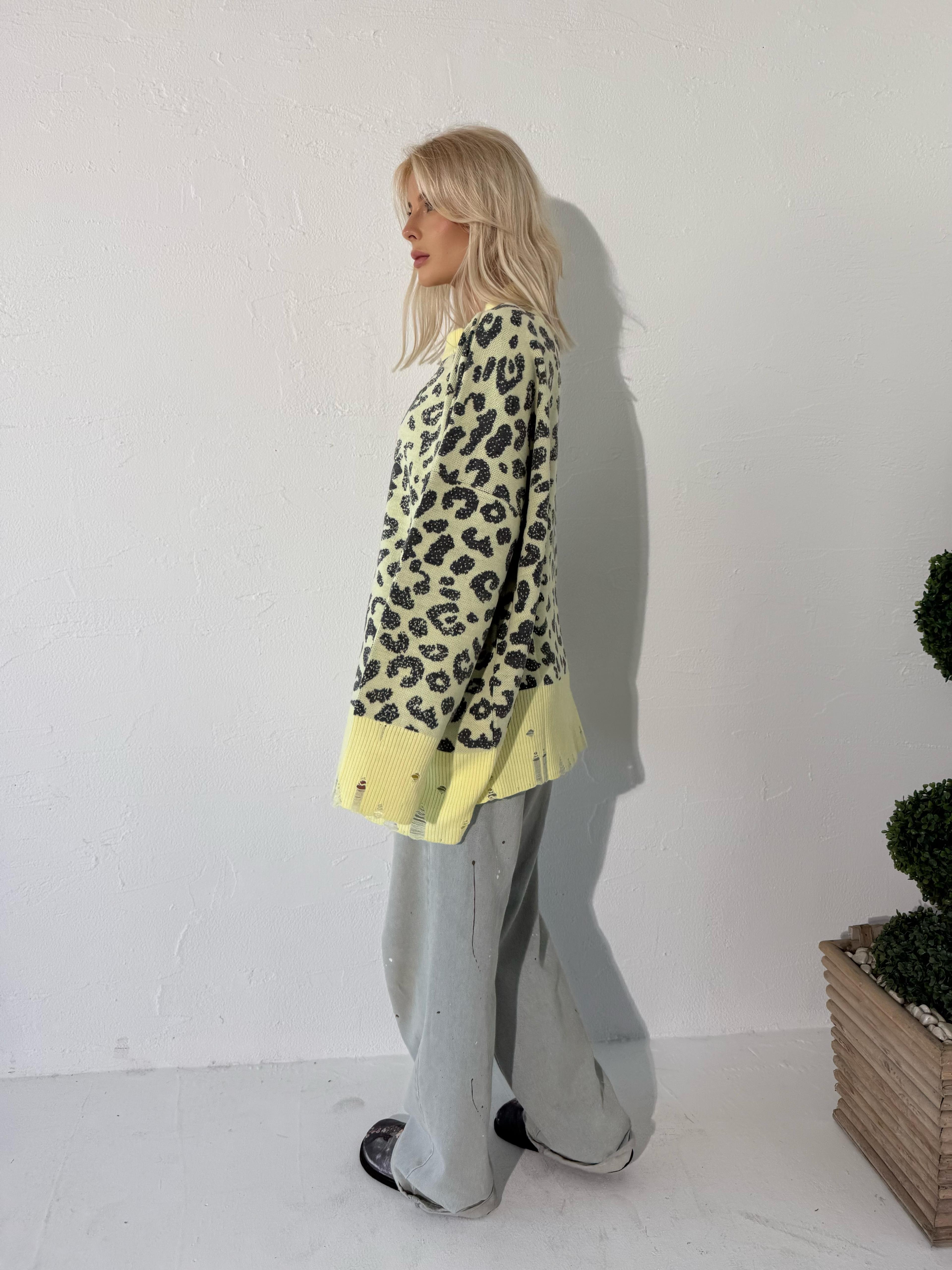 Leopar Desen Yırtık Detaylı Triko Kazak (Sarı)