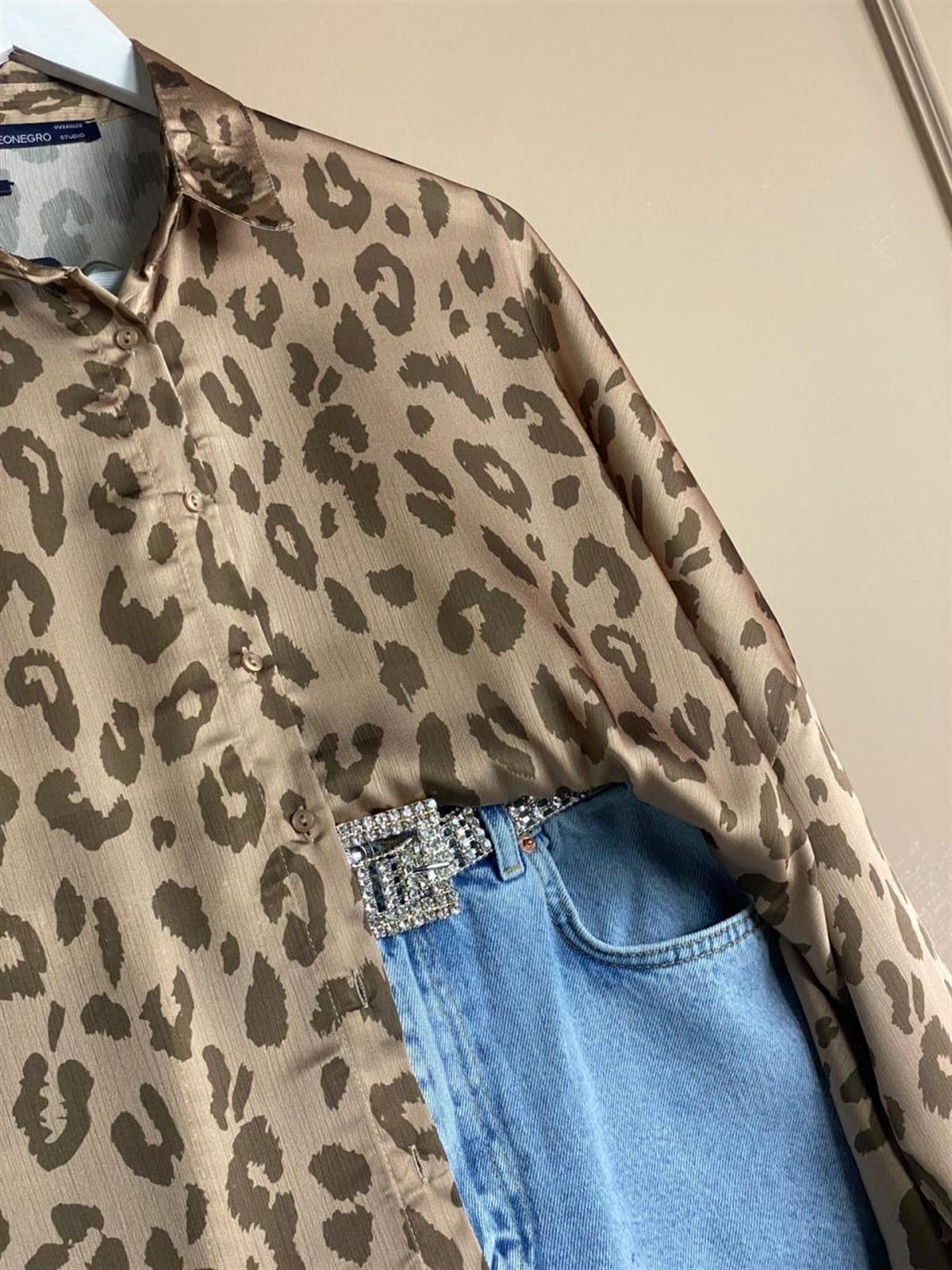 Leopar Desenli Saten Gömlek