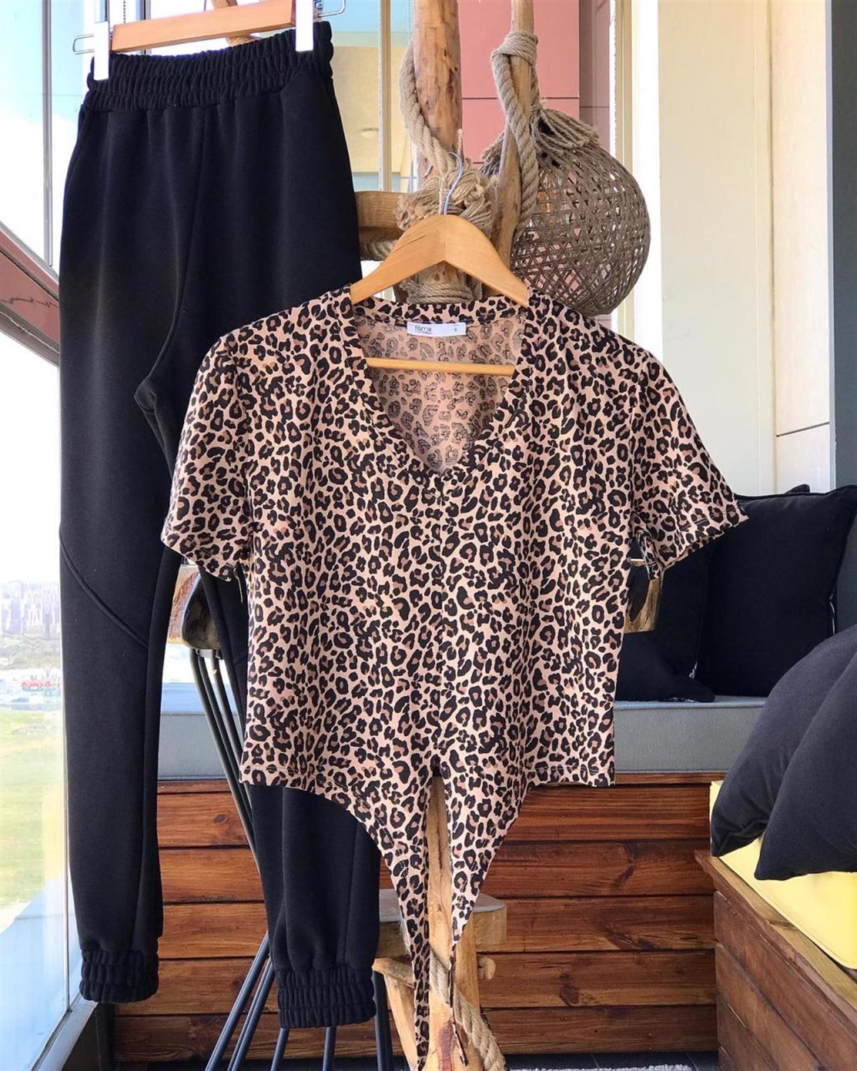 Leopar Önden Bağlamalı Tshirt