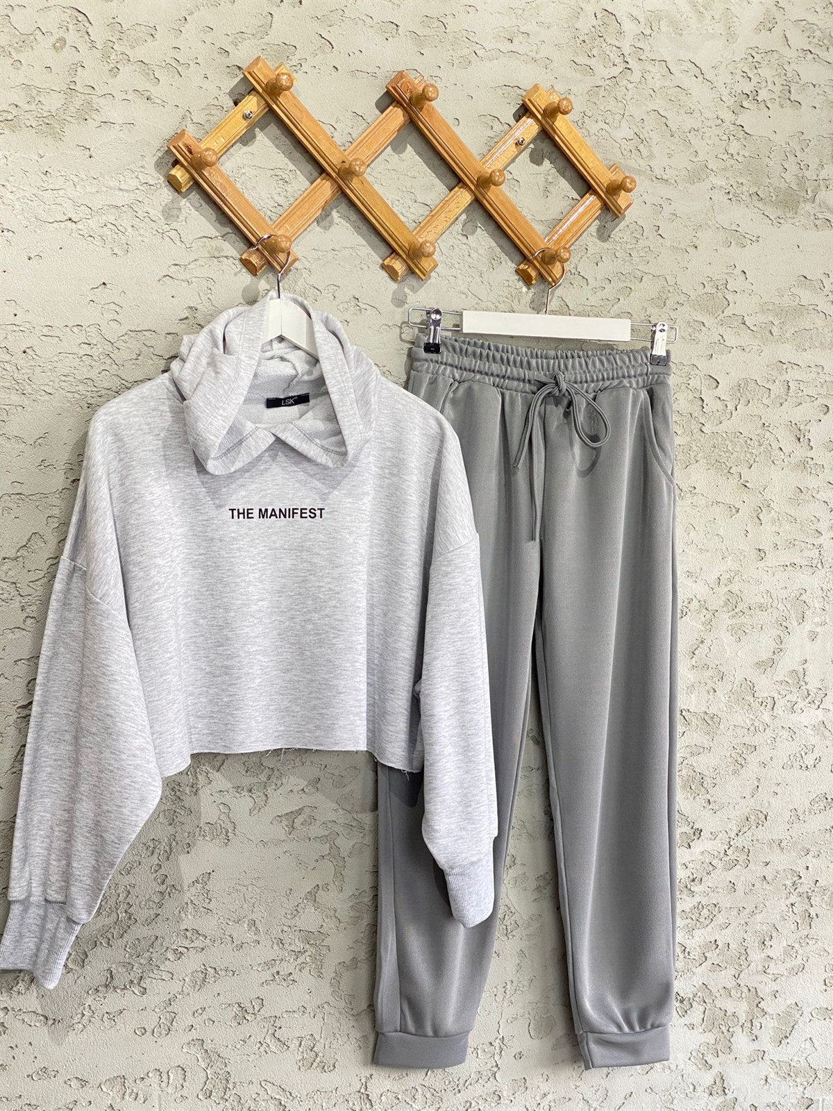 MANİFEST CROP KESİM HOODİE (GRİ)