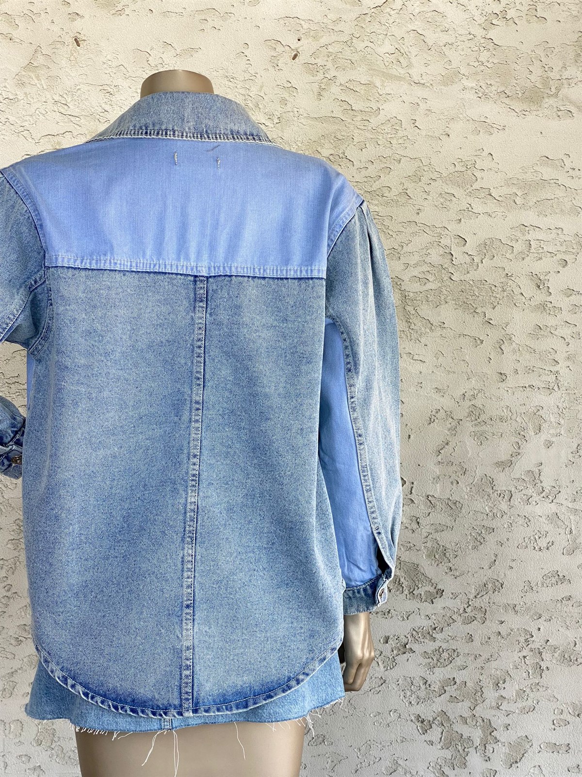 Mavi Cep Ve Şerit Detay Tasarım Denim Gömlek Ceket