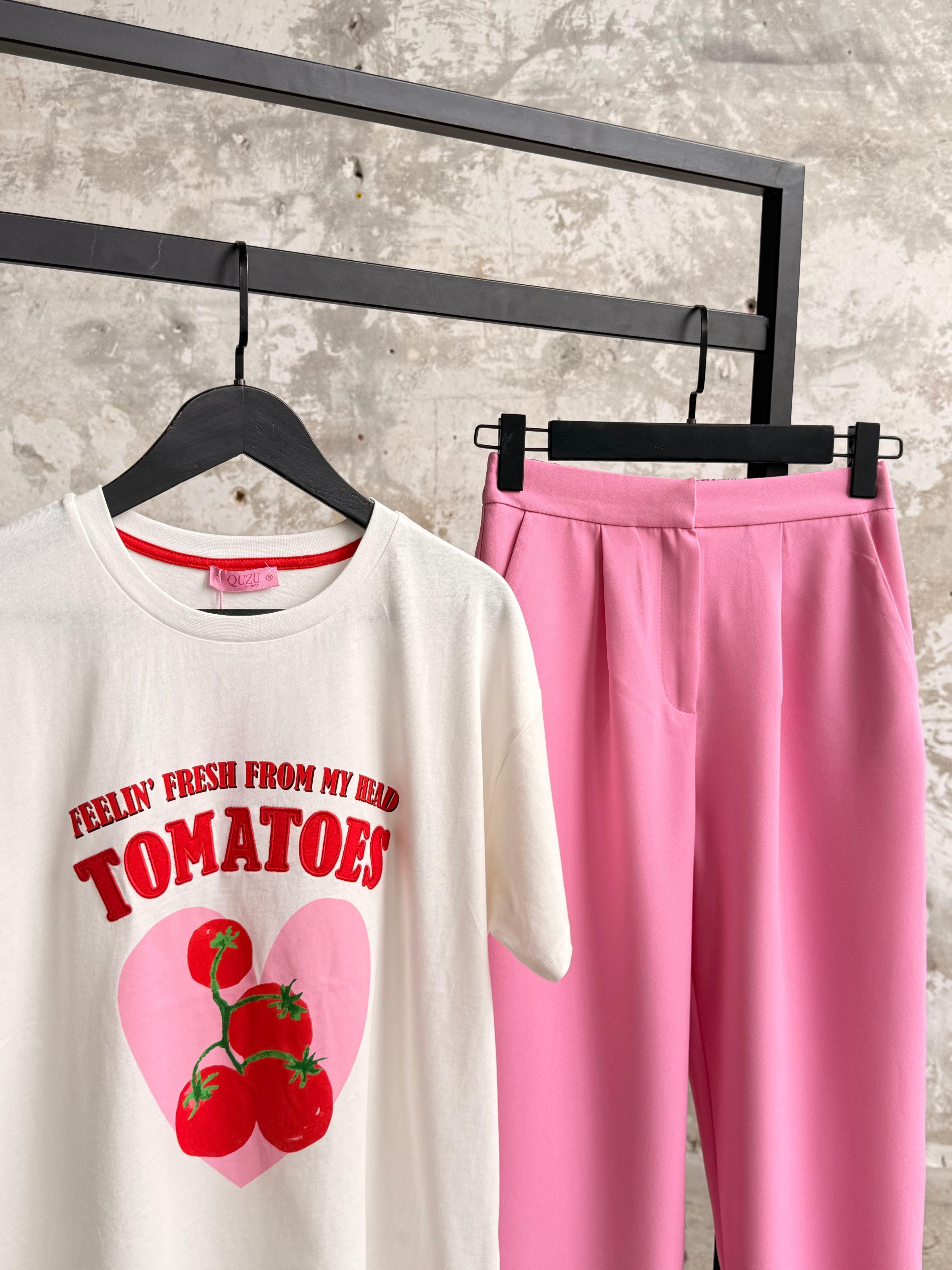 Mevsim Tazelikleri Tasarım Nakışlı Oversize Tişört (Beyaz)