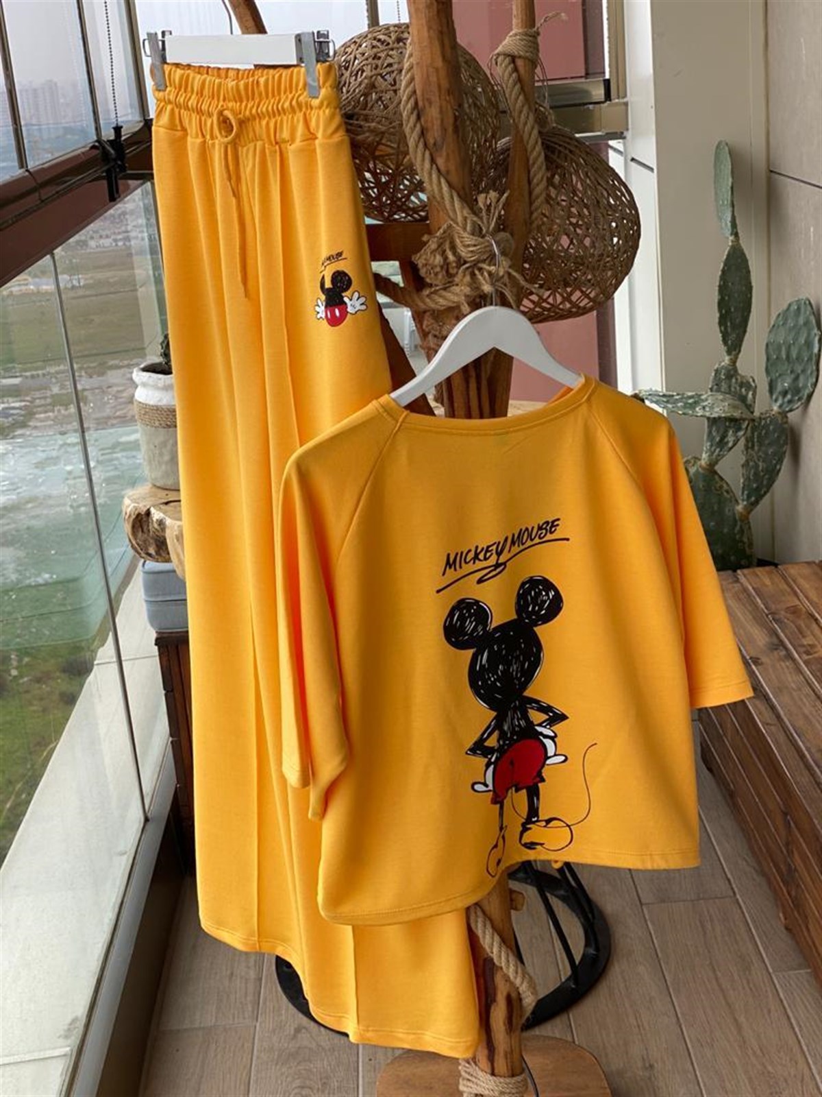 Mickey Baskılı Takım (SARI)