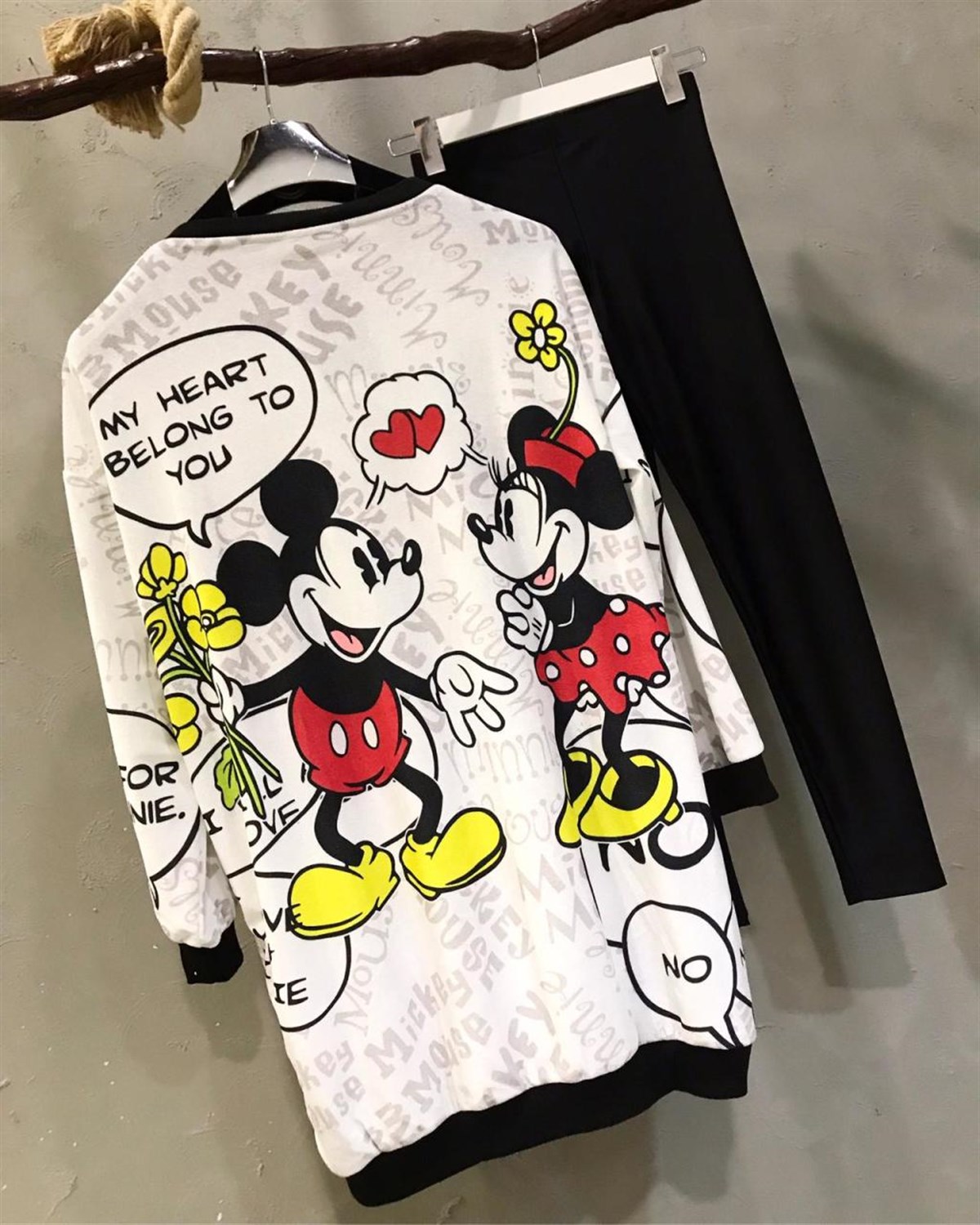 Mickey ve Minnie Sweat