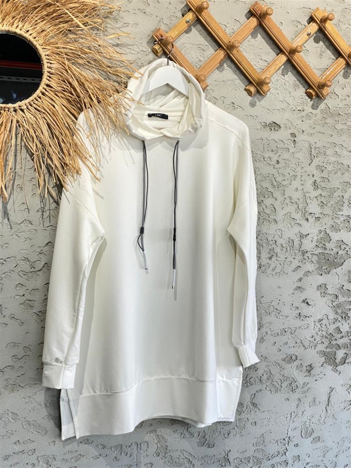 Omuz Detaylı Kapüşonlu Sweat (Ekru/Bej/Siyah)